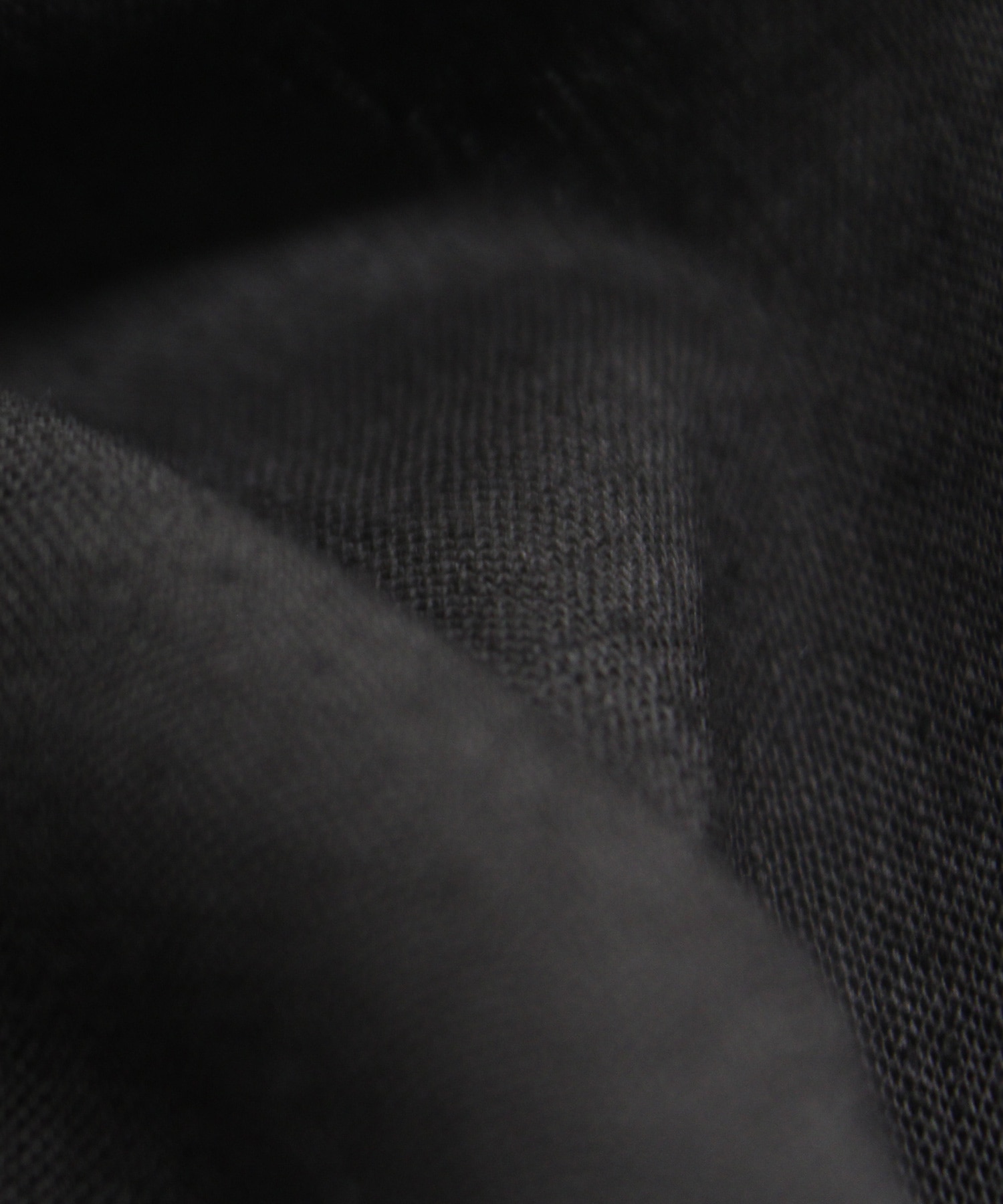 ダークブラウン