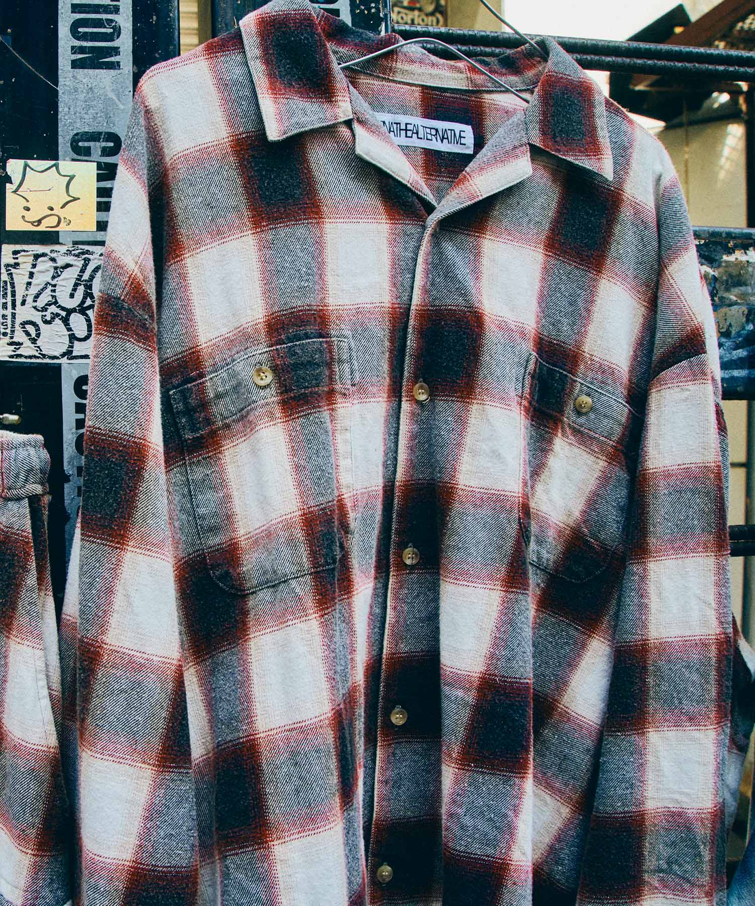 ブルー