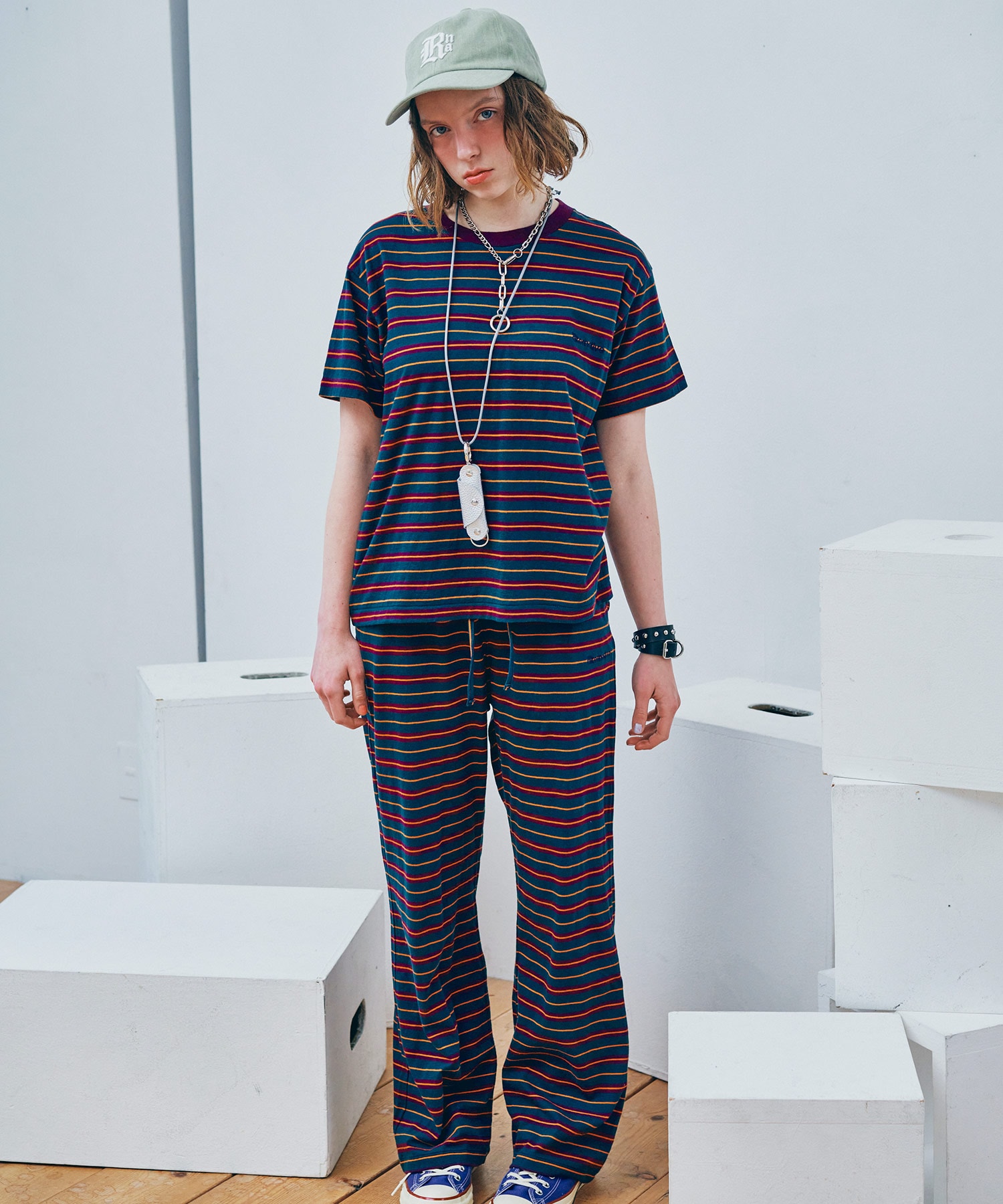 ライトグリーン