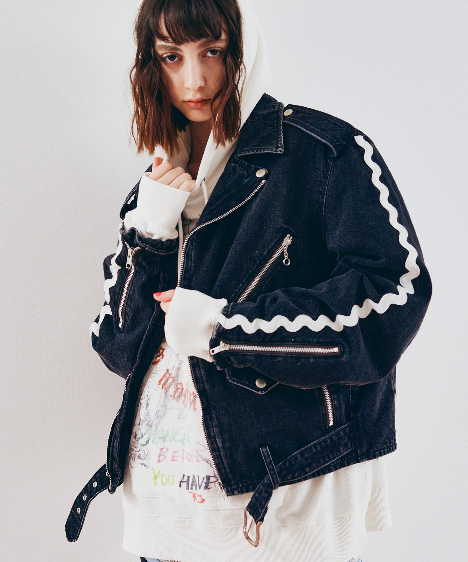 ストーンブラックデニム