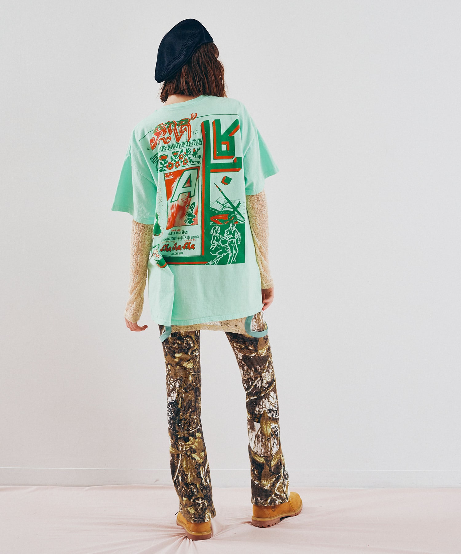 アッシュグレー