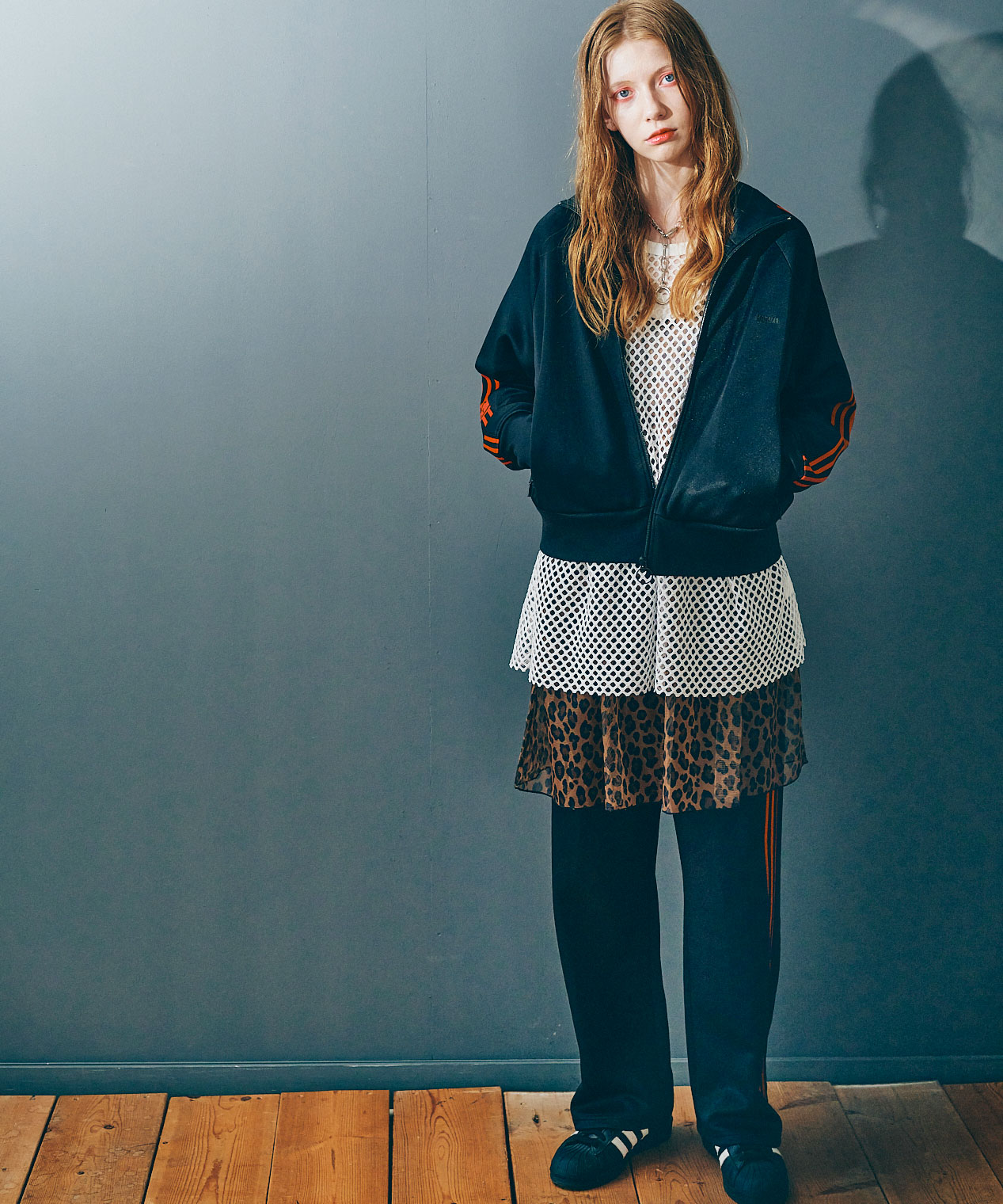 ホワイト/パープル