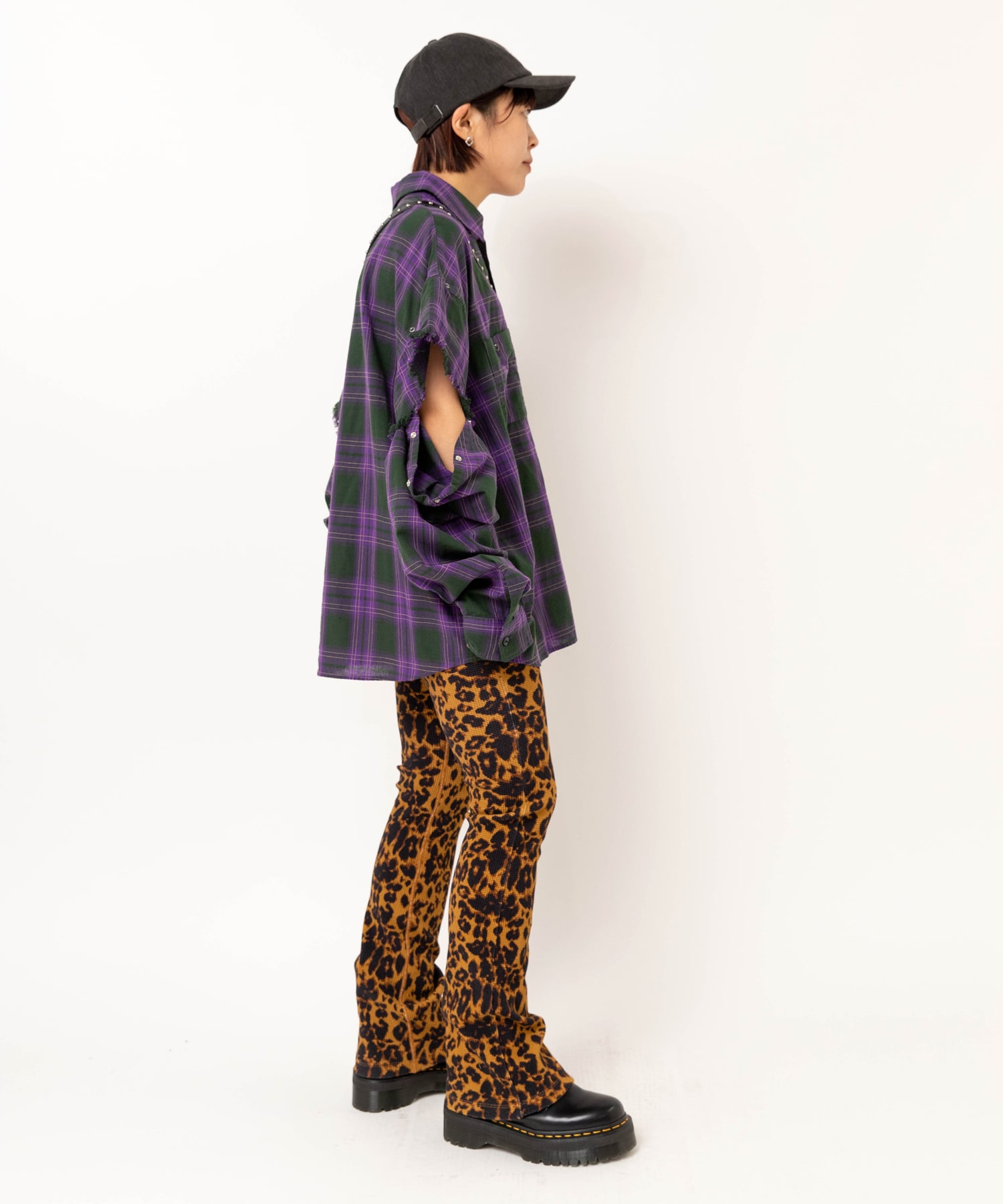 パープル/チャコール