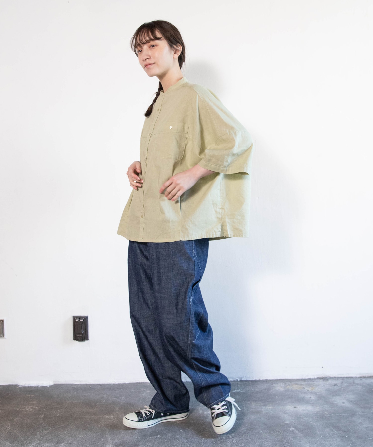 ダスティグリーン