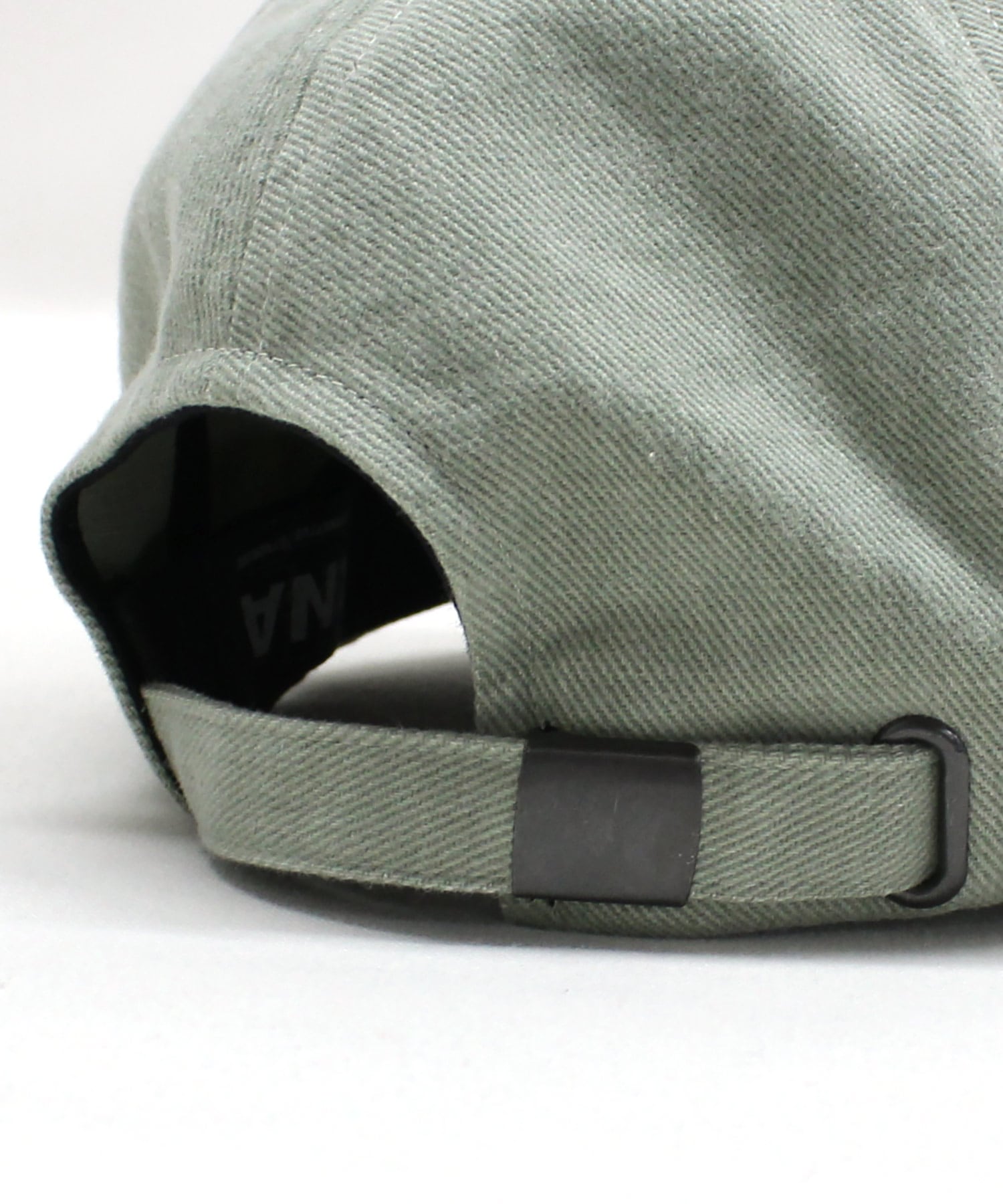 ライトグリーン