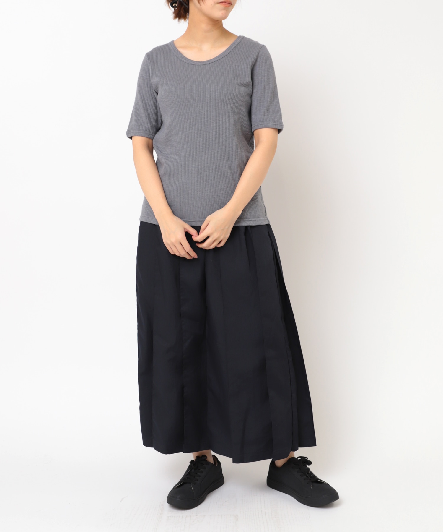 ダークネイビー