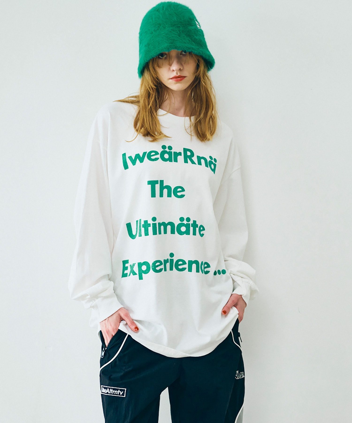 ホワイト/モノクロ