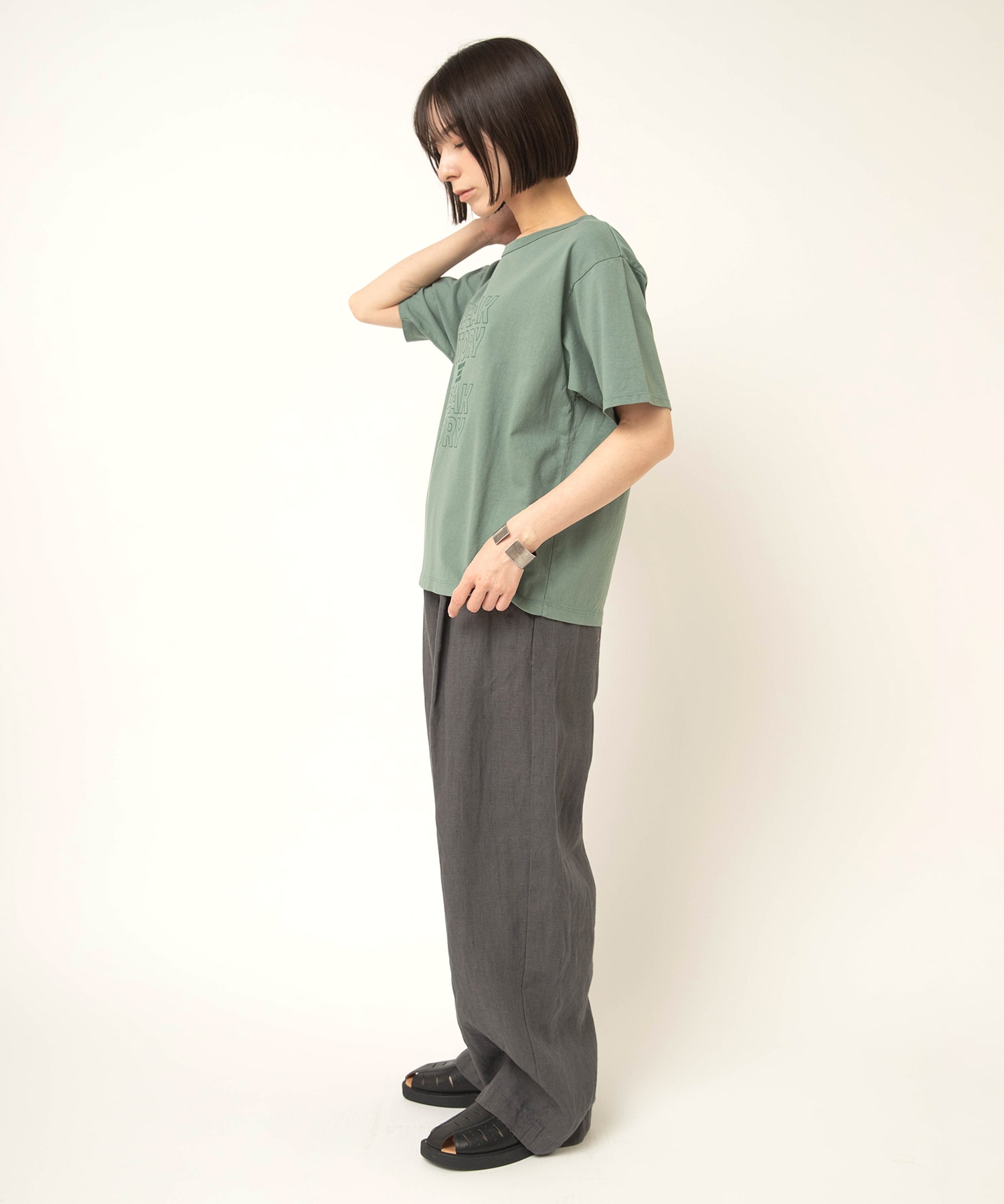 グリーン