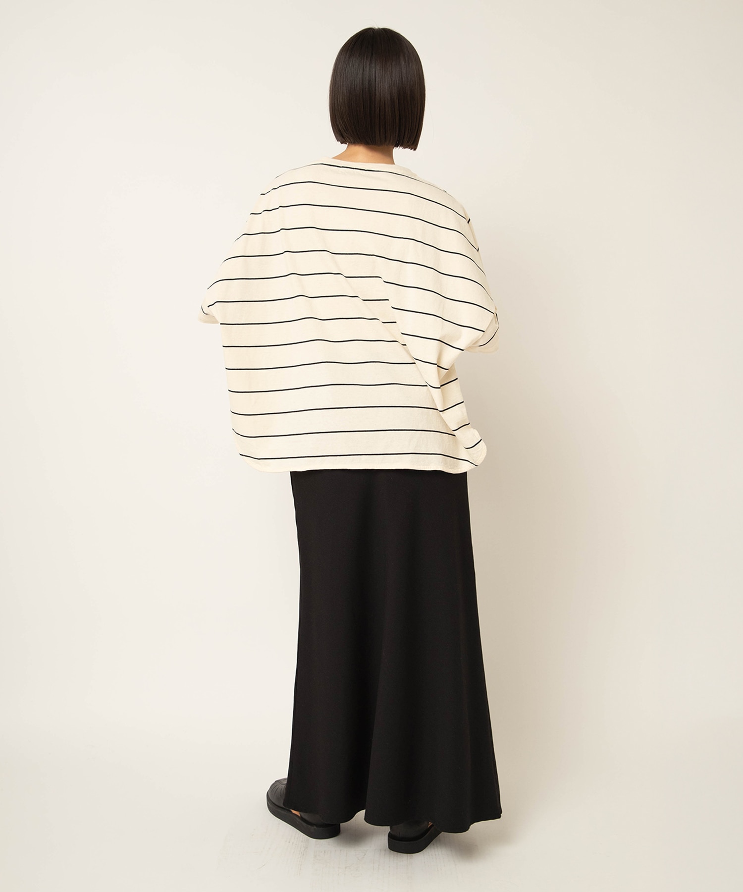 キナリ/ブラック