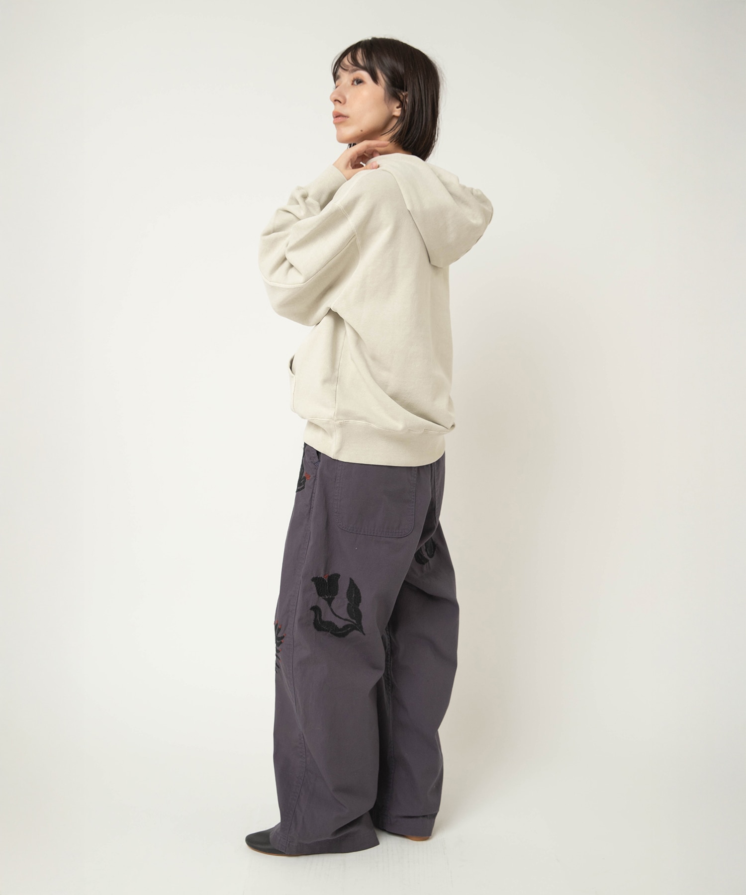 パープルグレー