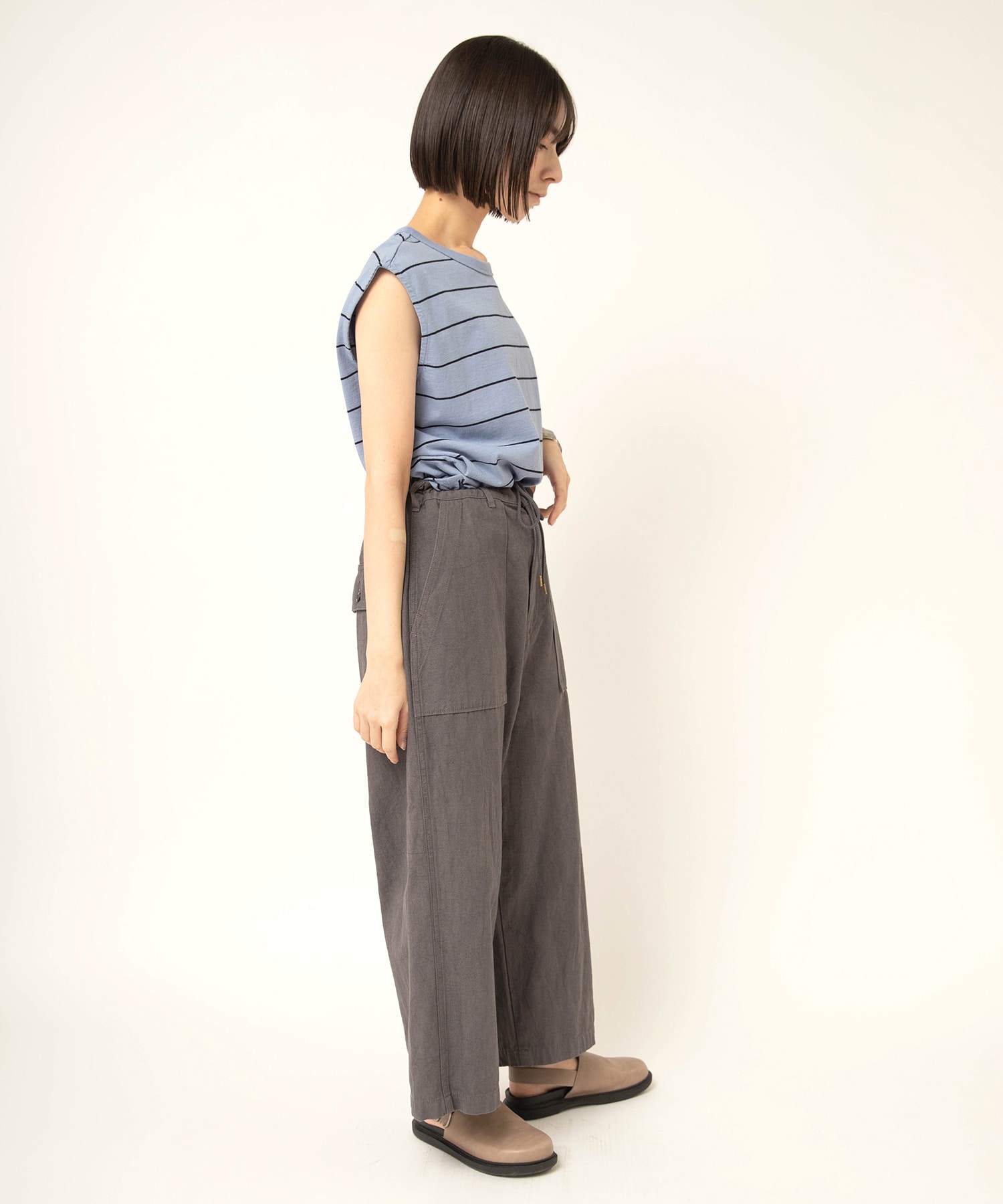 パープルグレー