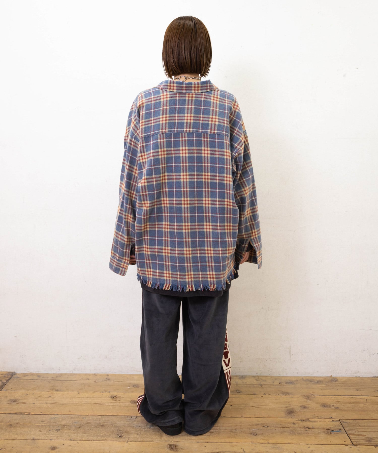 れな商品 B2931 フリンジチェックシャツ(M ブルーチェック): トップス