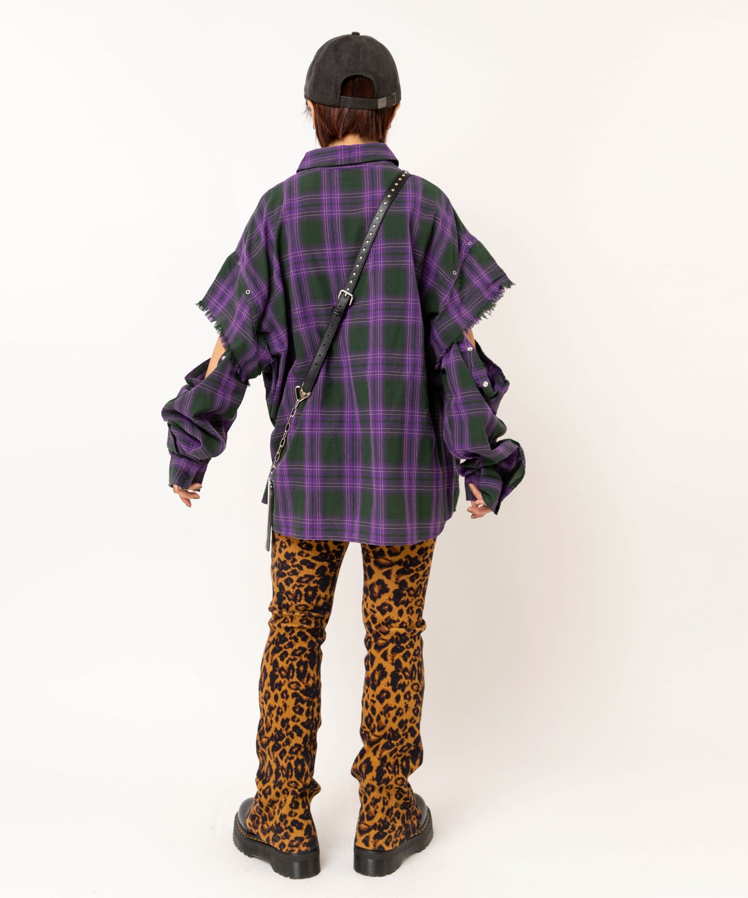 パープル/チャコール