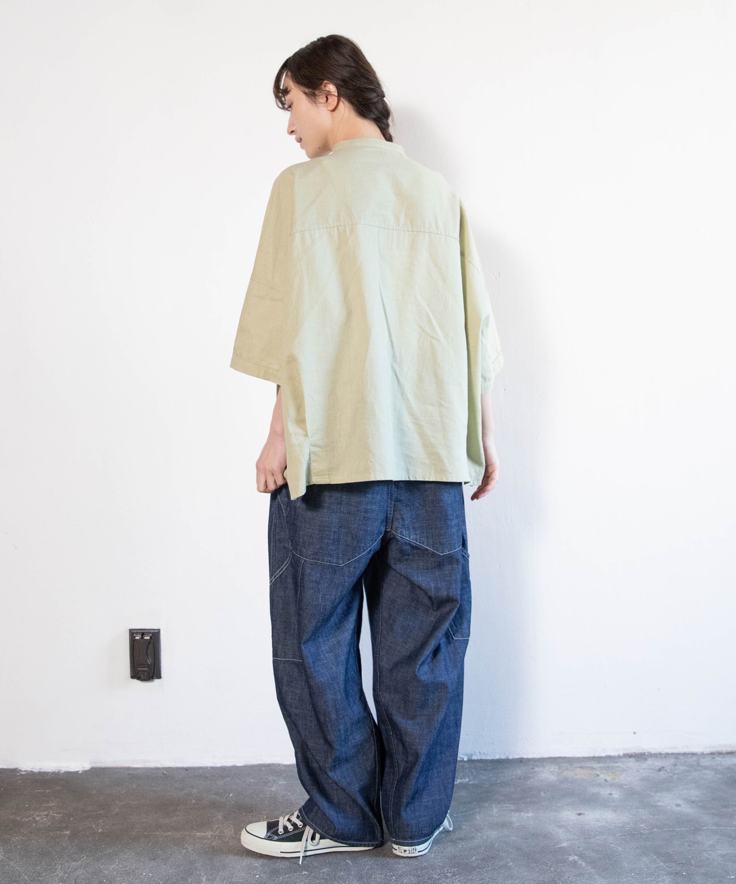 ダスティグリーン