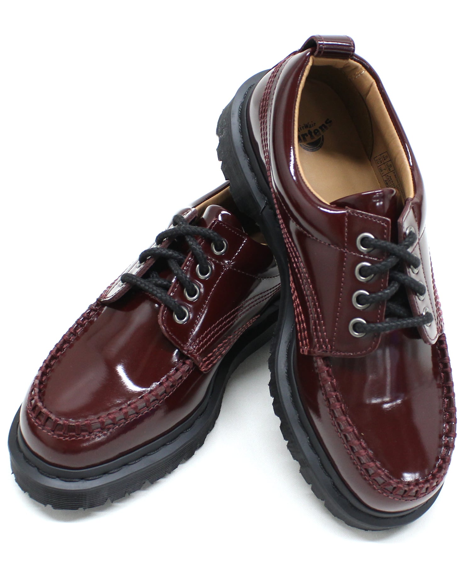 チェリーレッド