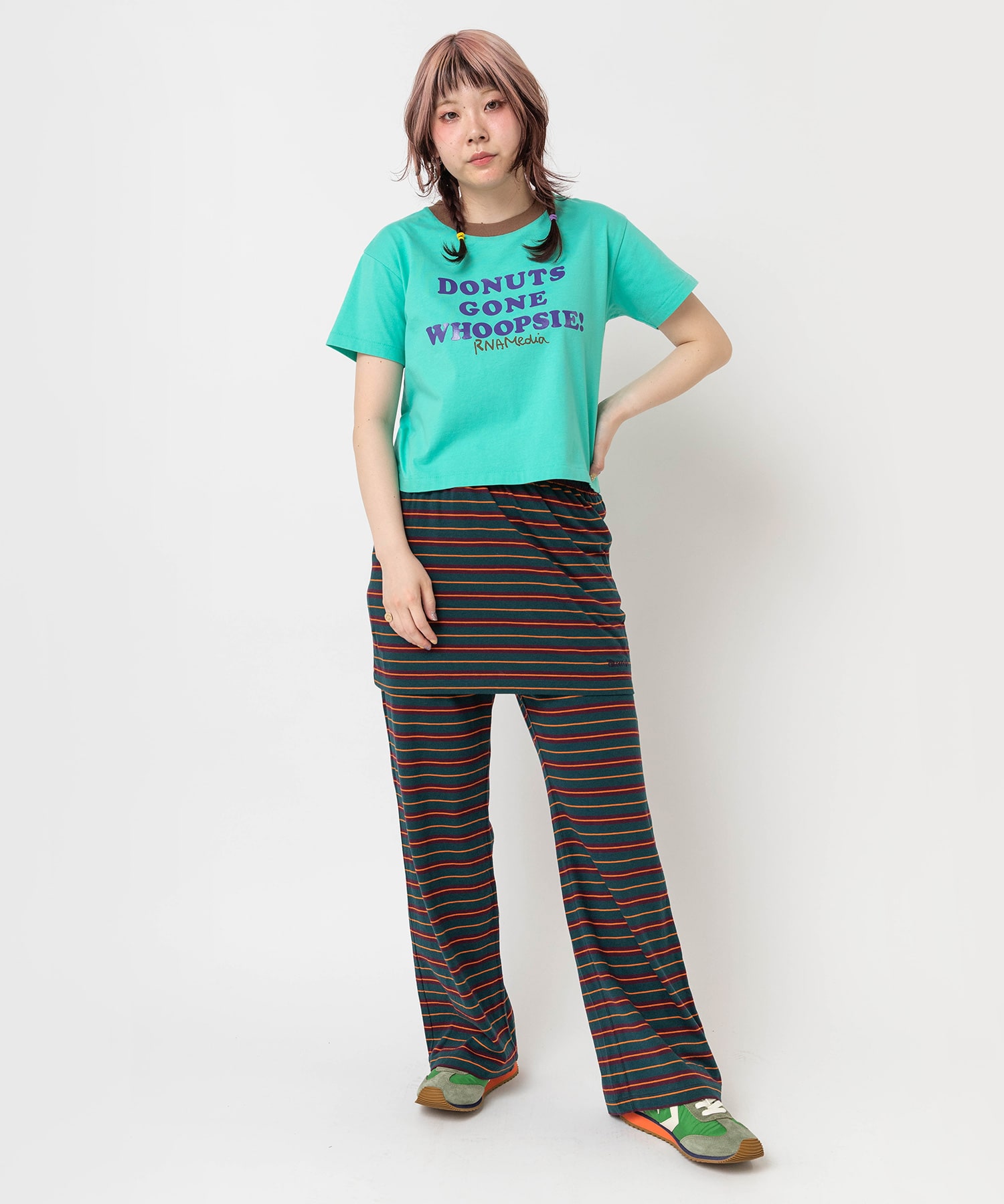 グリーン/パープル