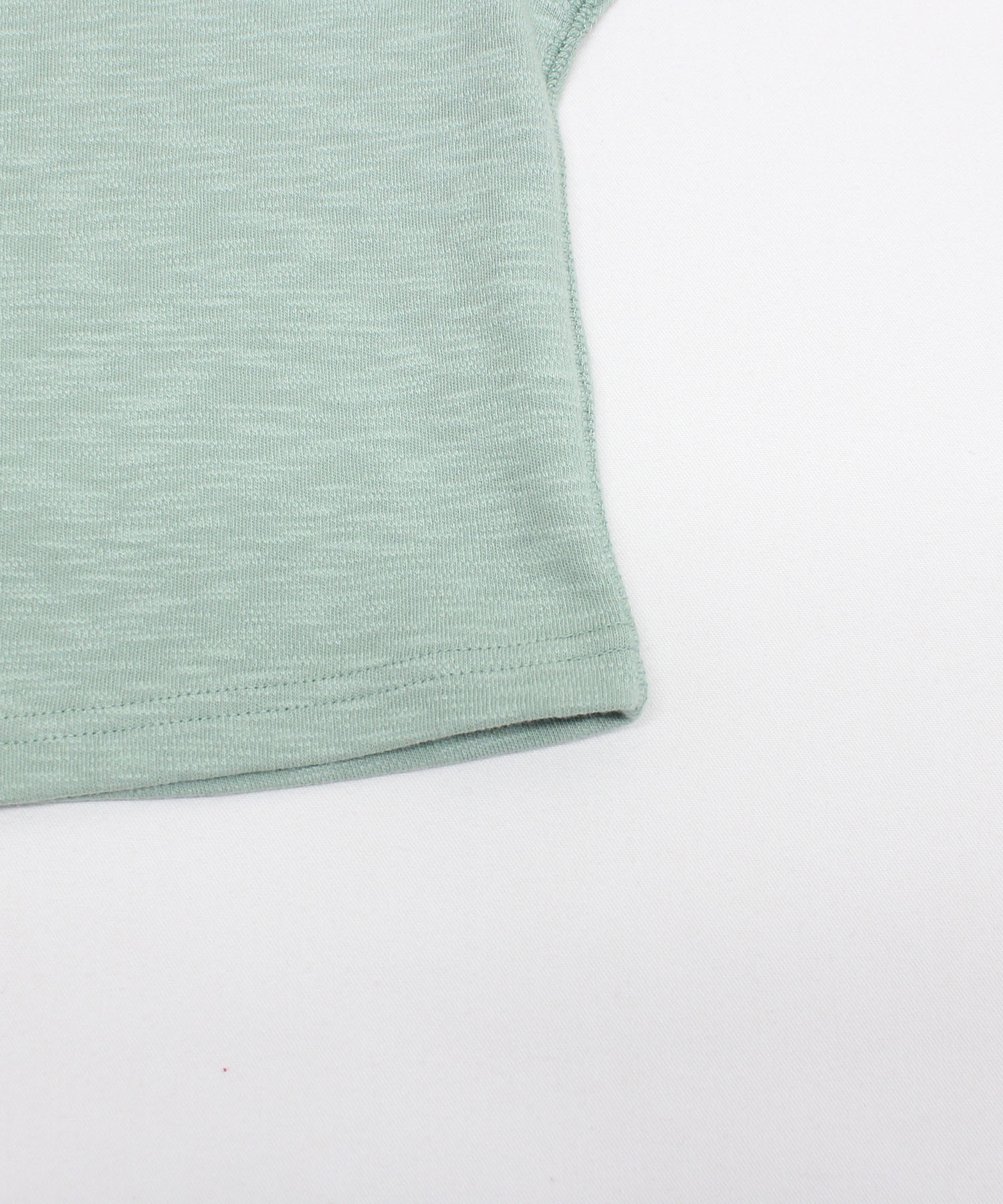 ミントグリーン