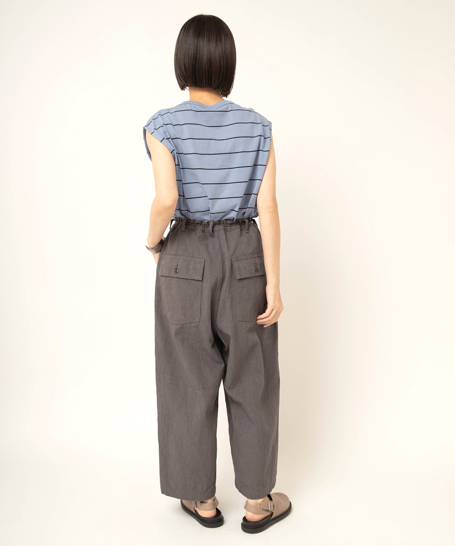 パープルグレー