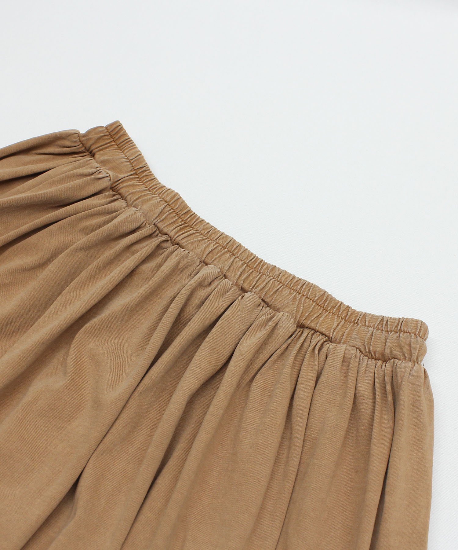 オレンジベージュ