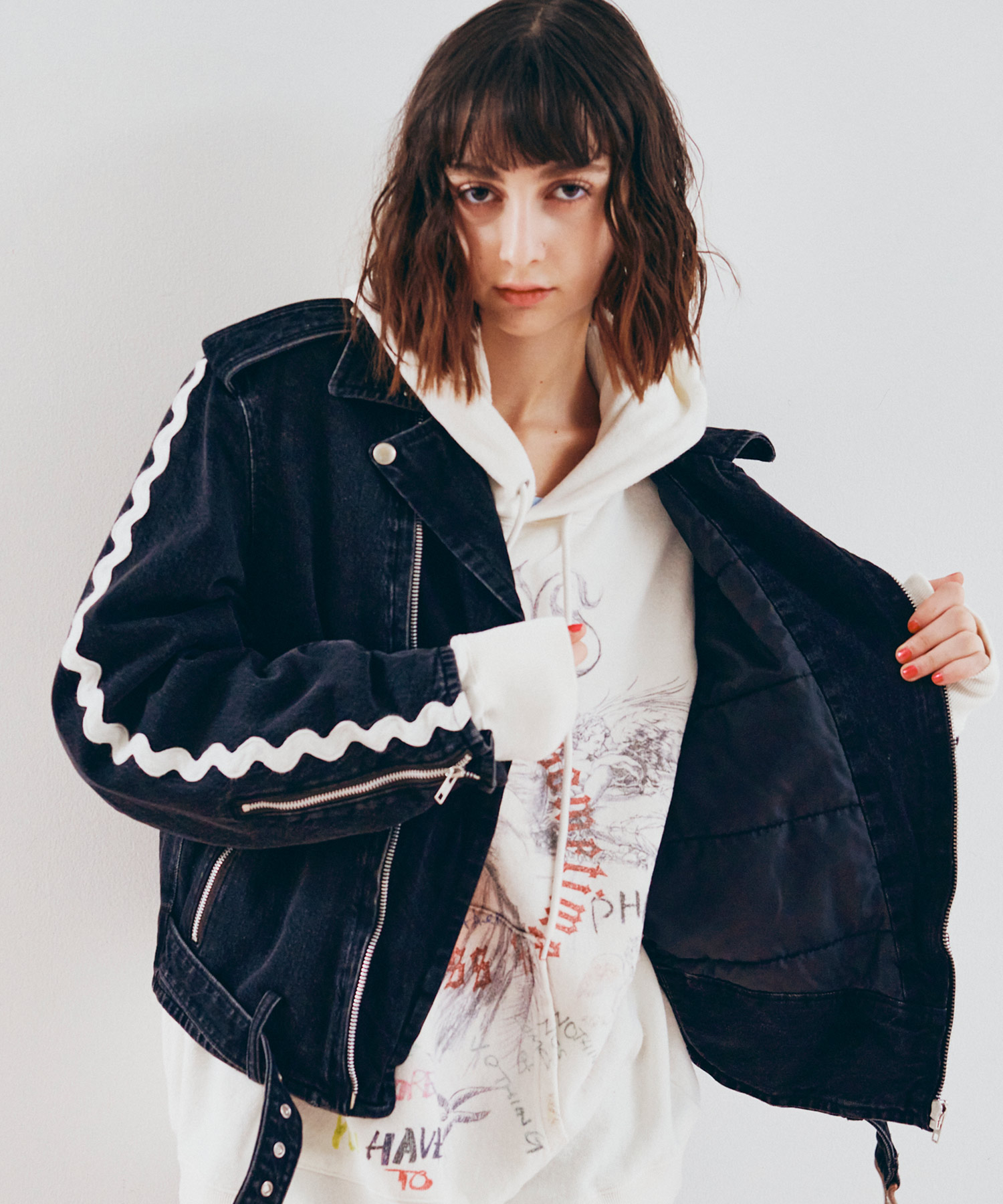 ストーンブラックデニム