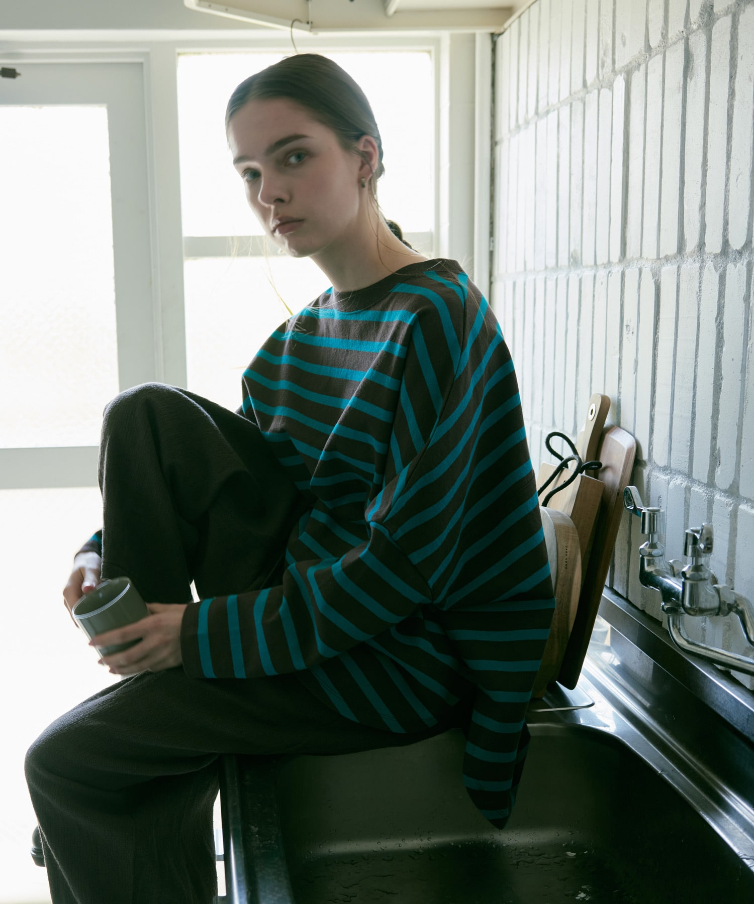 ミドルグレー/グリーン