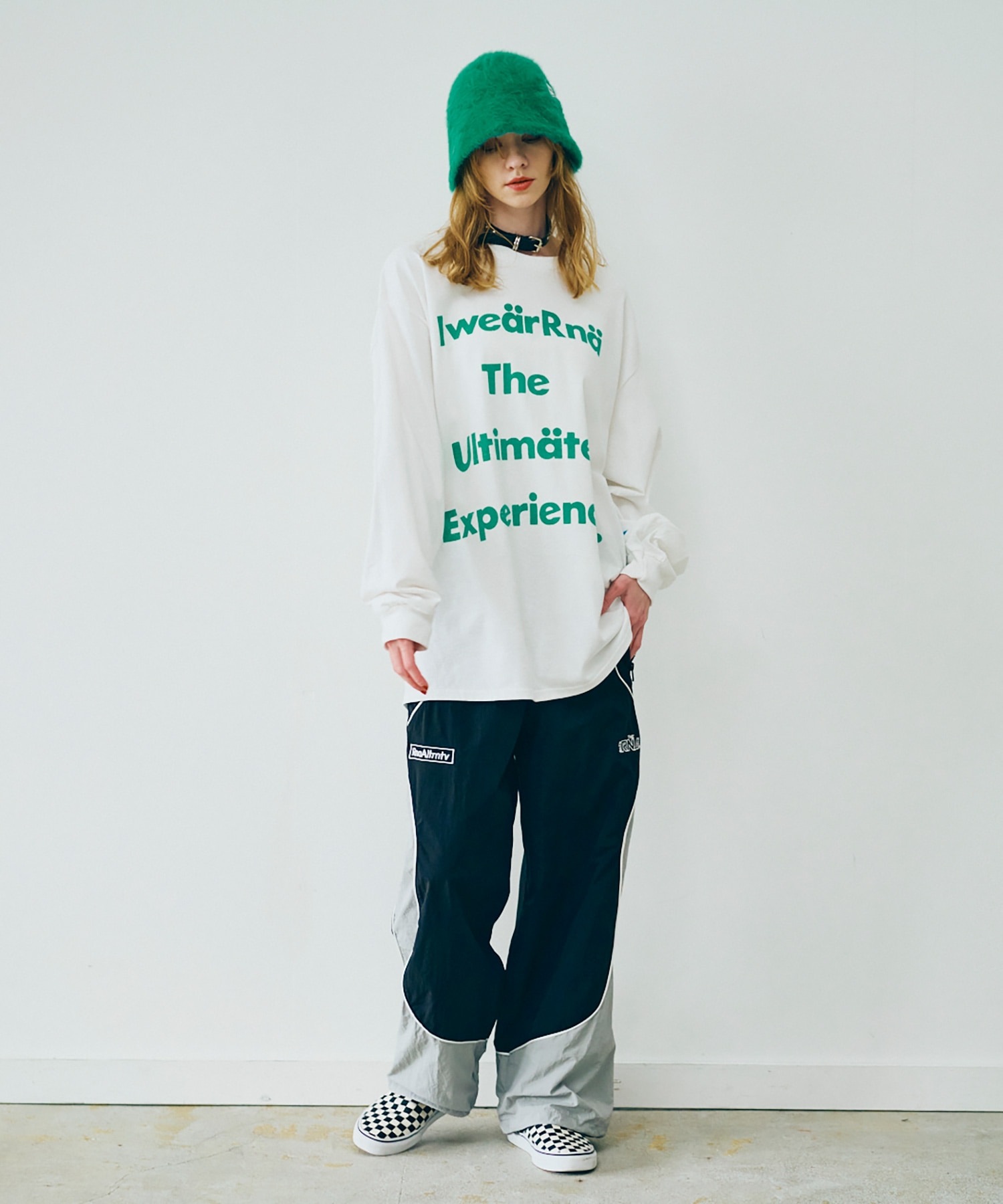 ホワイト/モノクロ