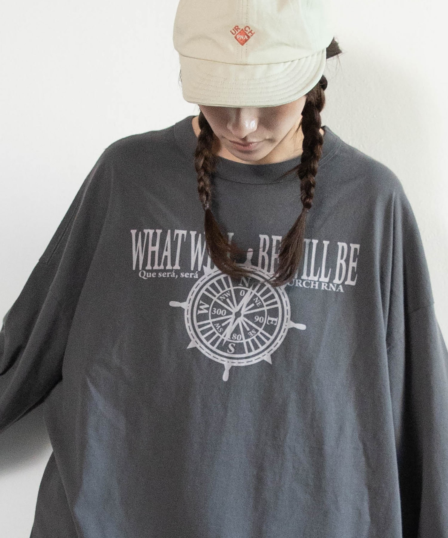 ストームグレー