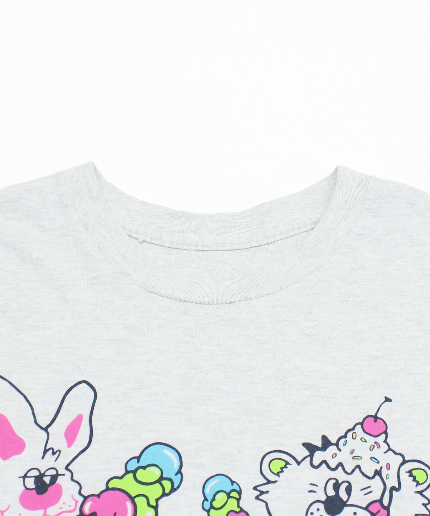 アッシュグレー