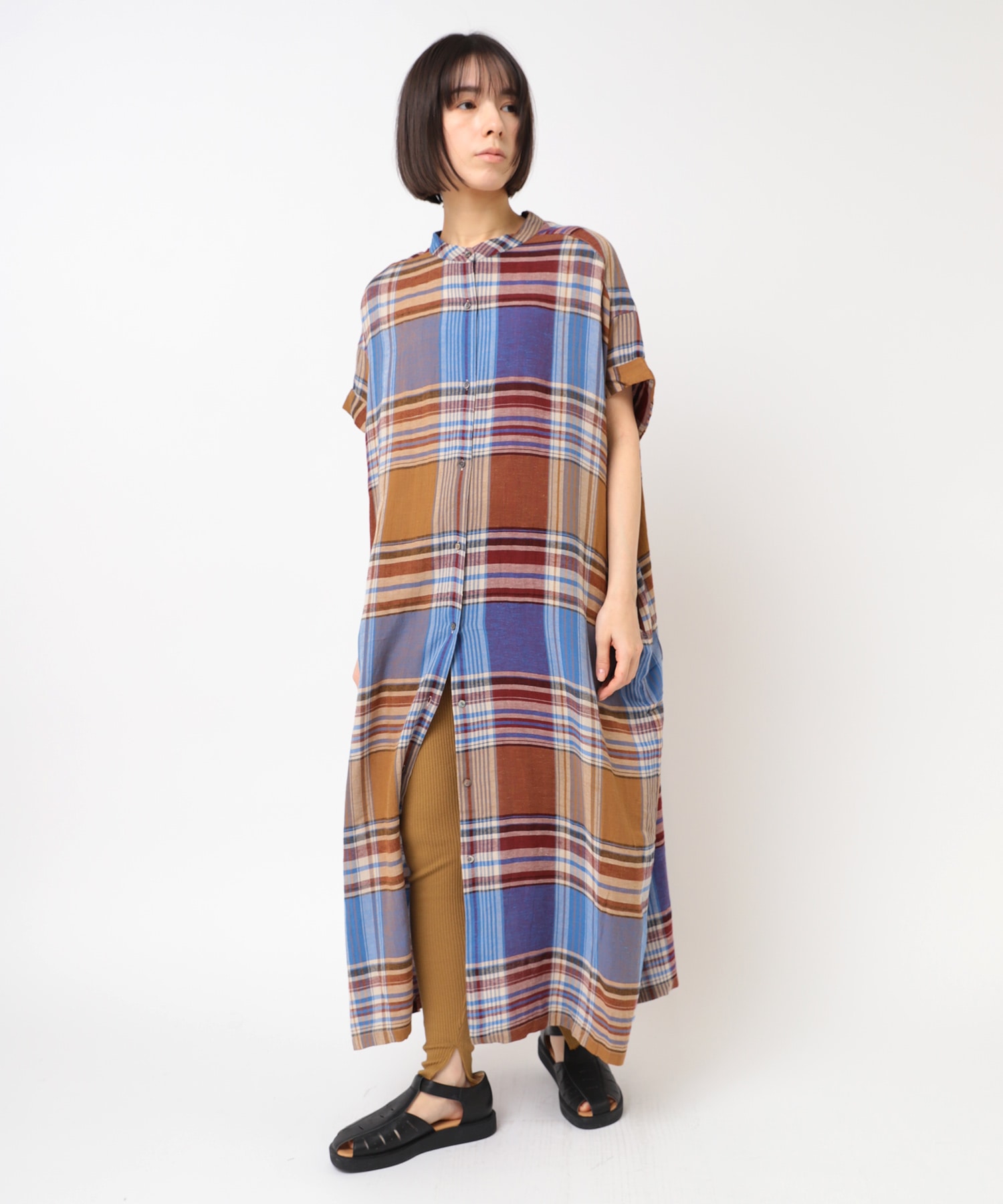 キャメルベージュ