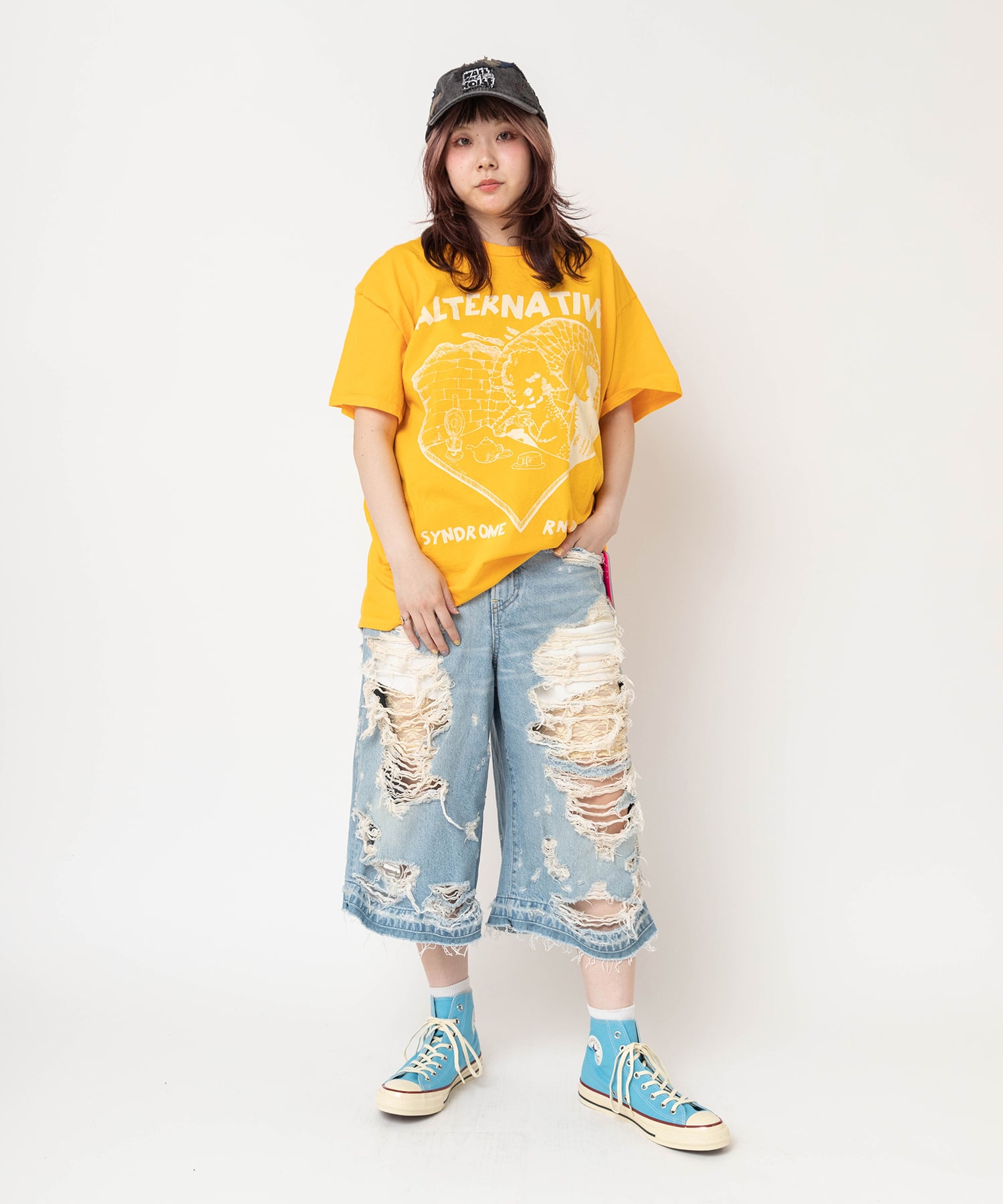 クリームイエロー