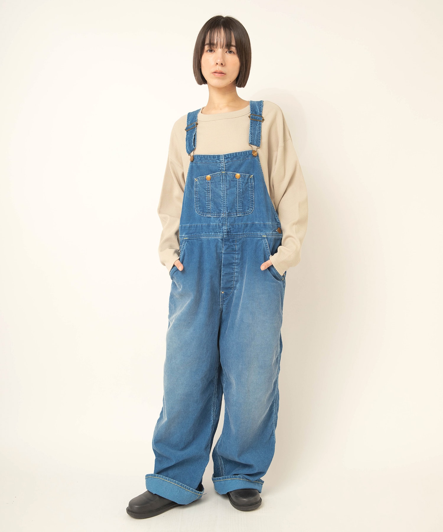 グレージュ