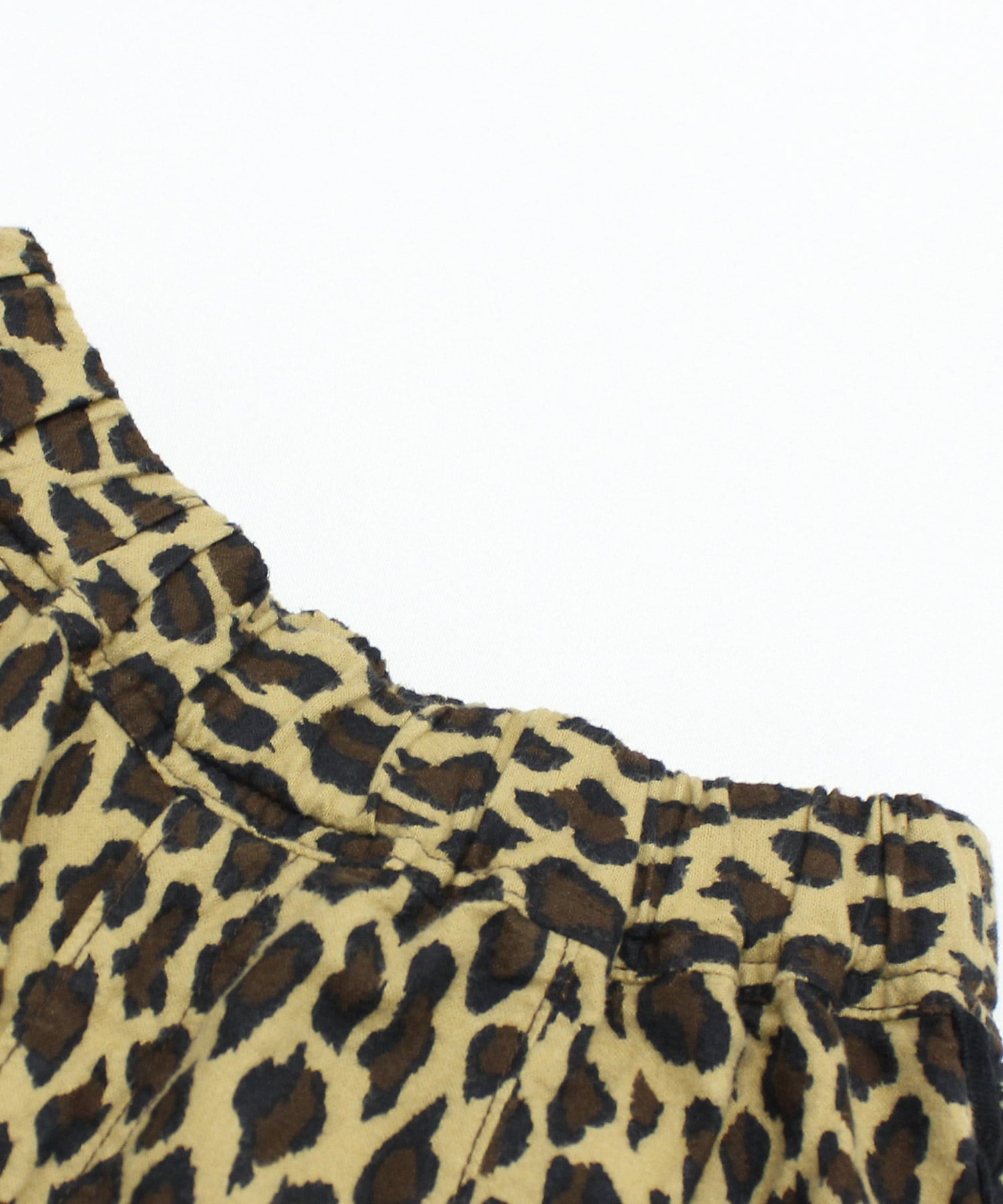 ヒョウ柄プリント