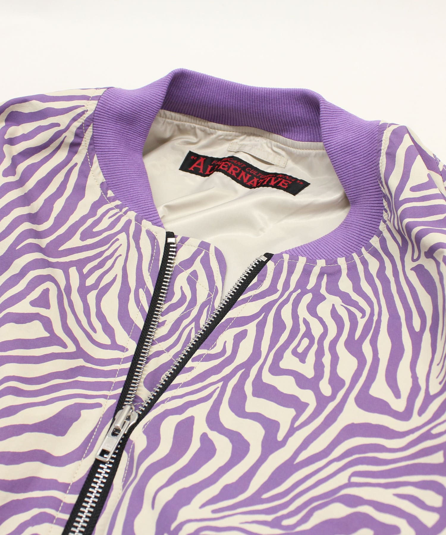 J2116 総柄BIG MA-1(M ホワイト/ゼブラ): アウター - RNA ONLINE STORE