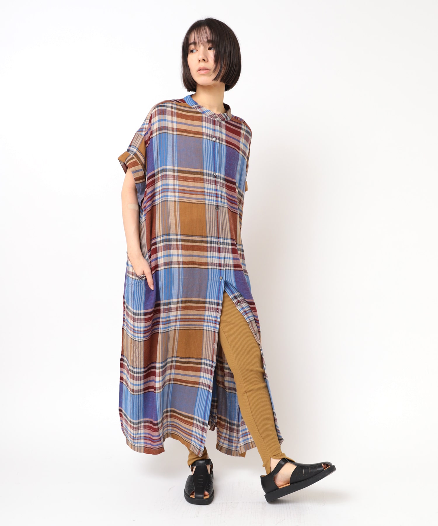 キャメルベージュ