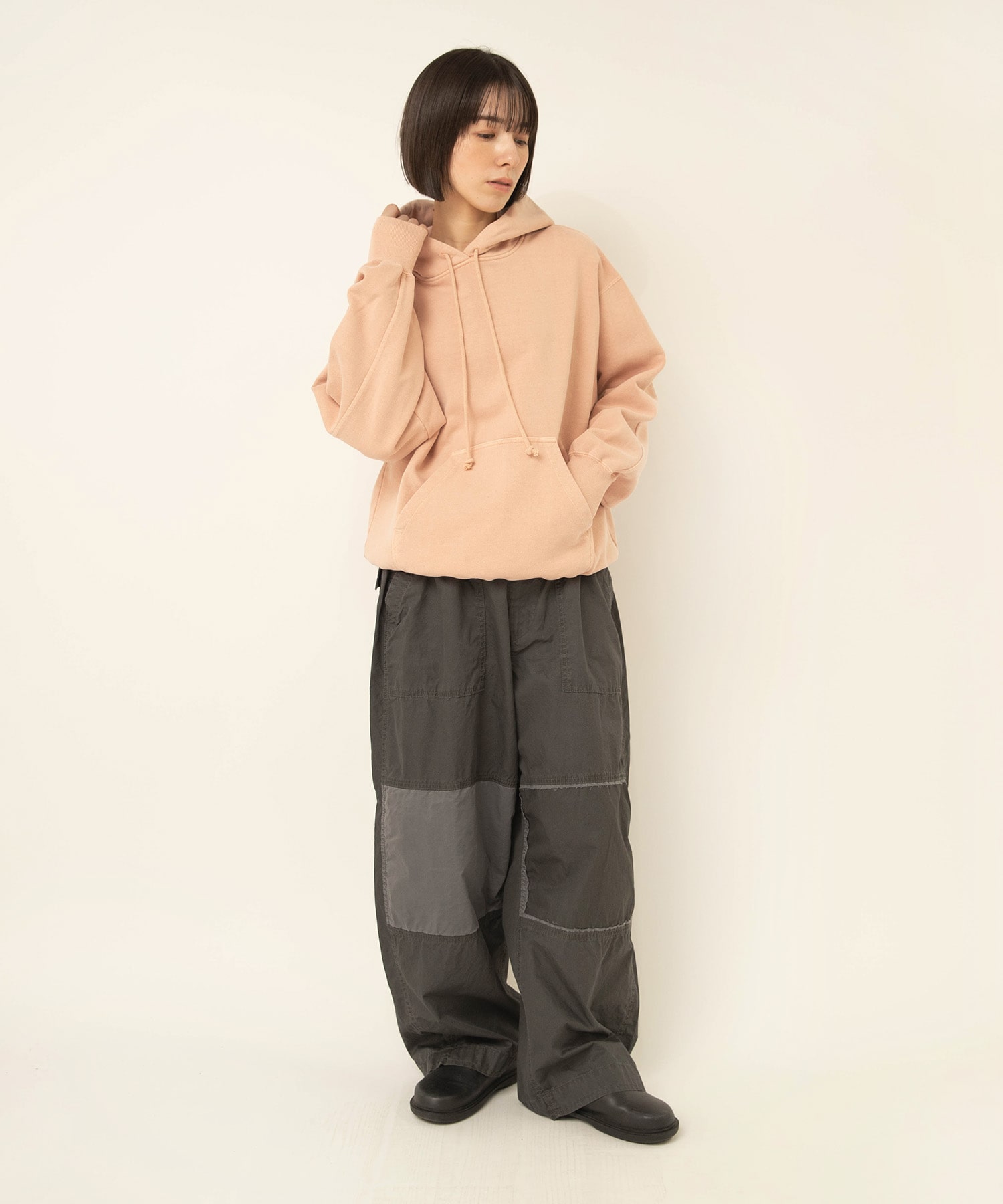 ピンク