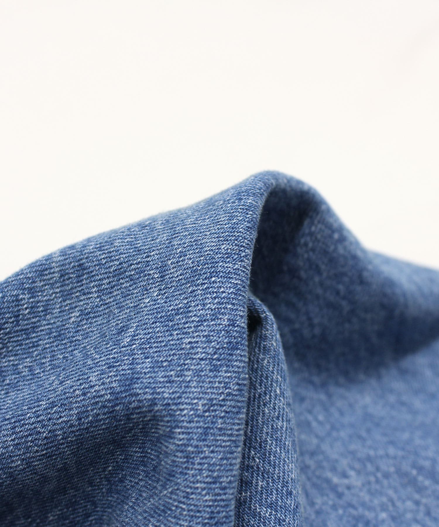 ライトインディゴ