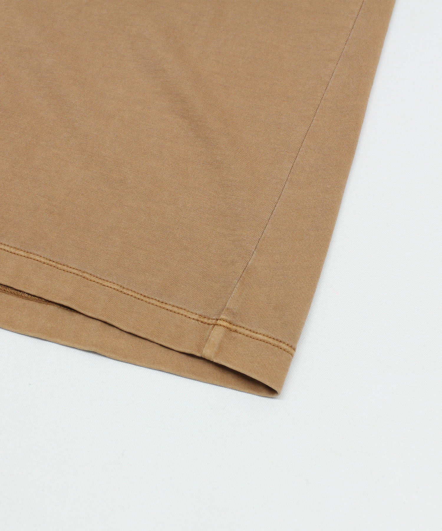 オレンジベージュ