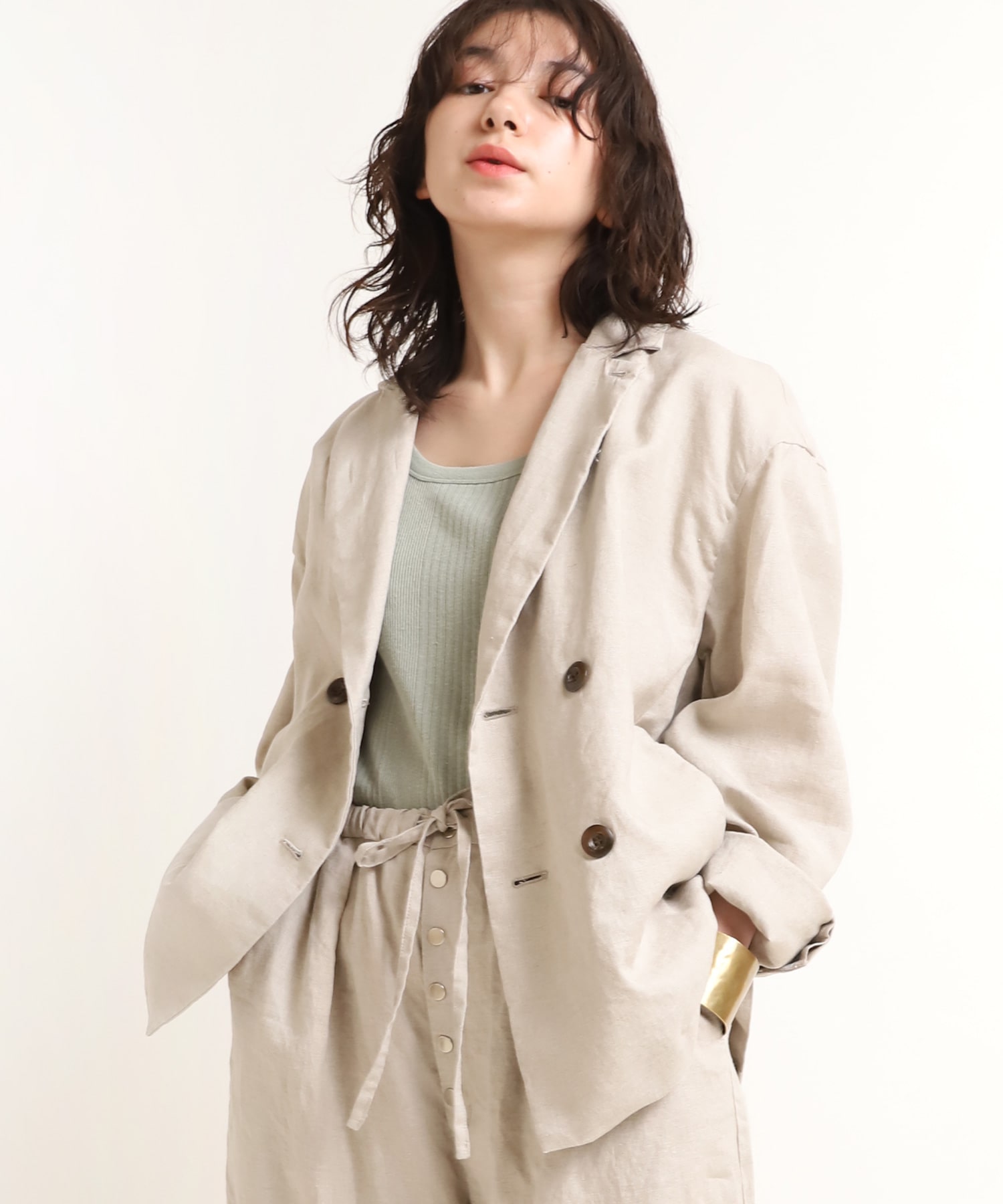 美品⭐️LARDINE リネン テーラードジャケット 現行モデル　チェック　L LARDINI (ラルディーニ) リネン ストライプ シングル ジャケット