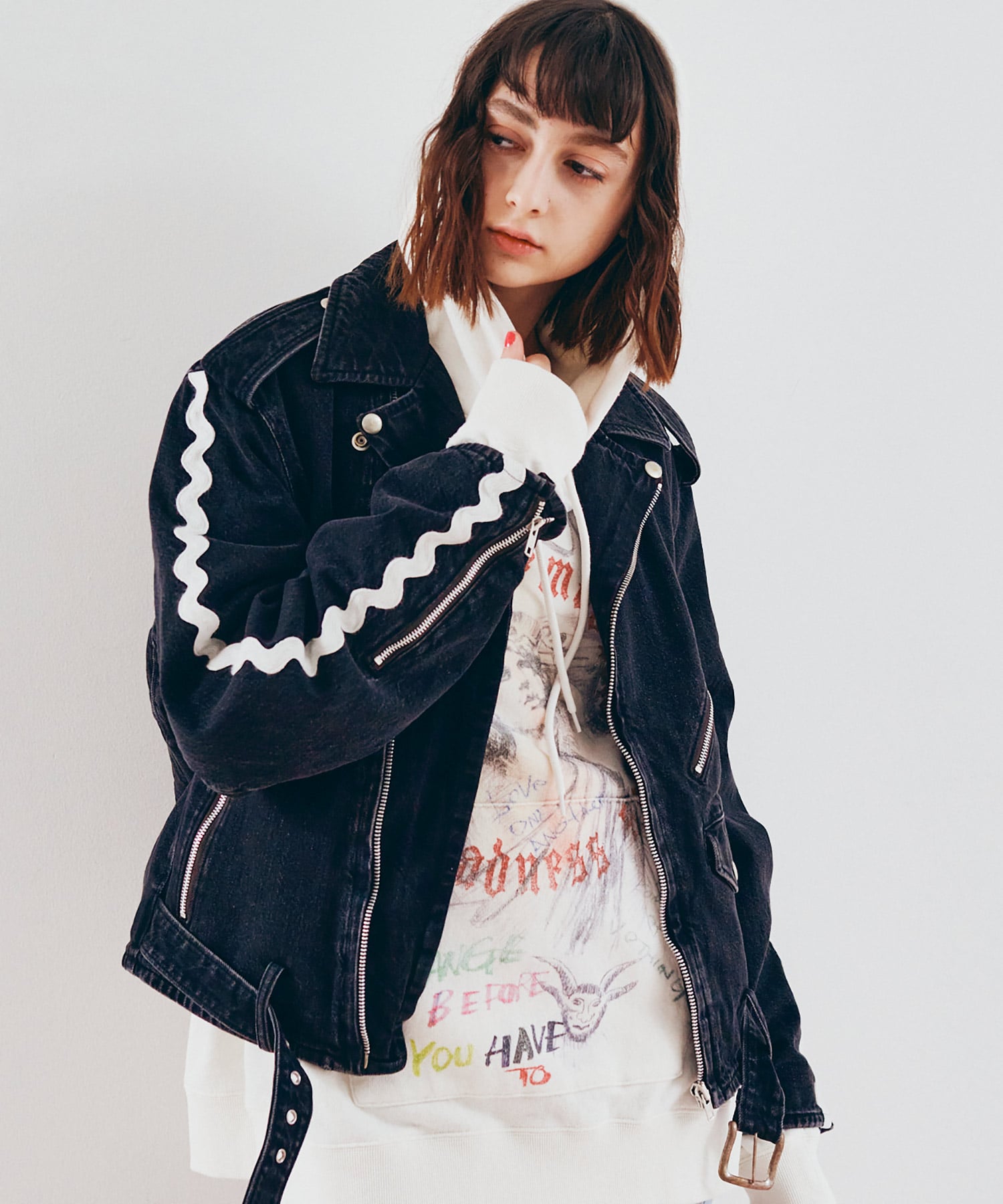 ストーンブラックデニム