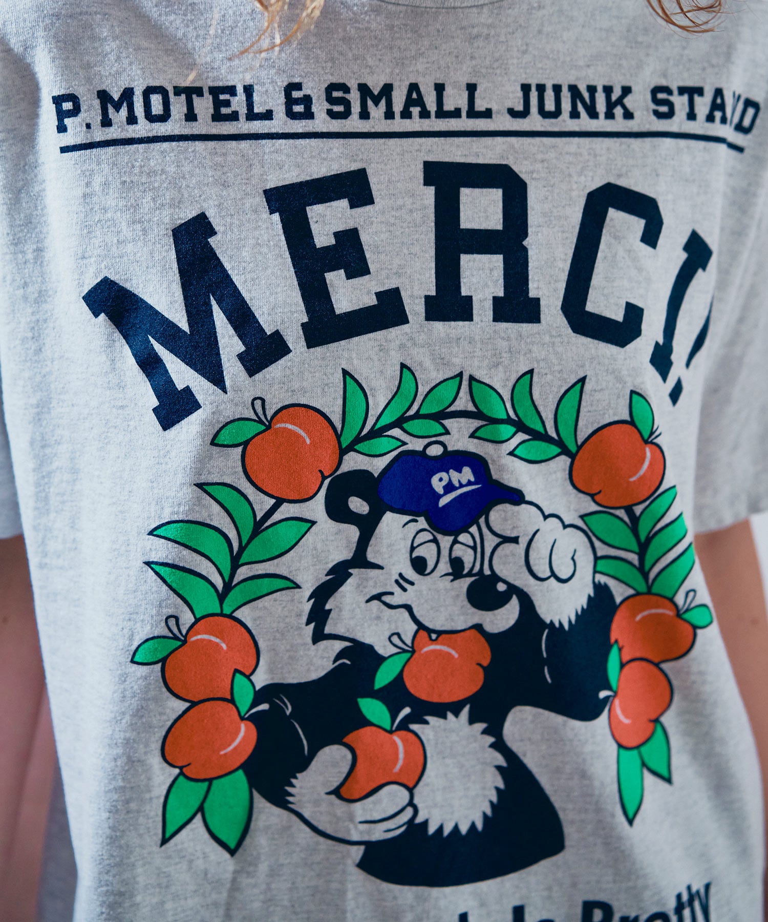 アッシュグレー