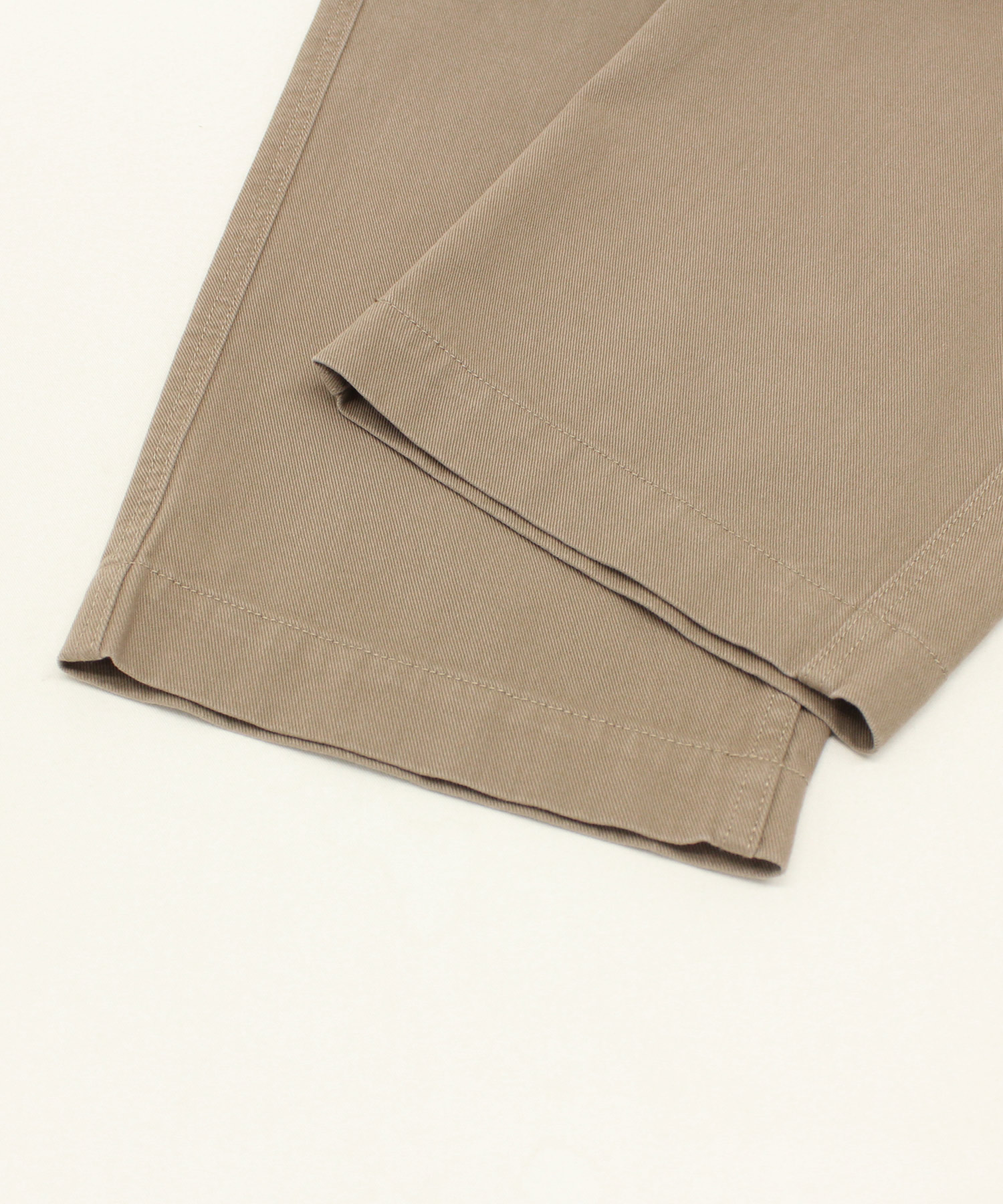 コルクベージュ