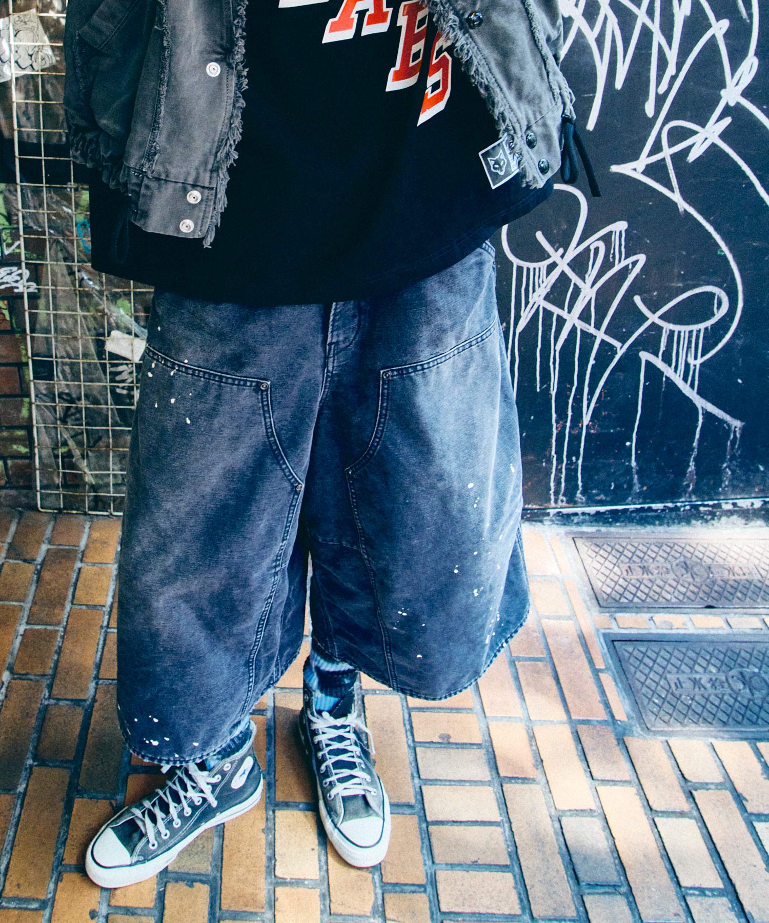 ブラック