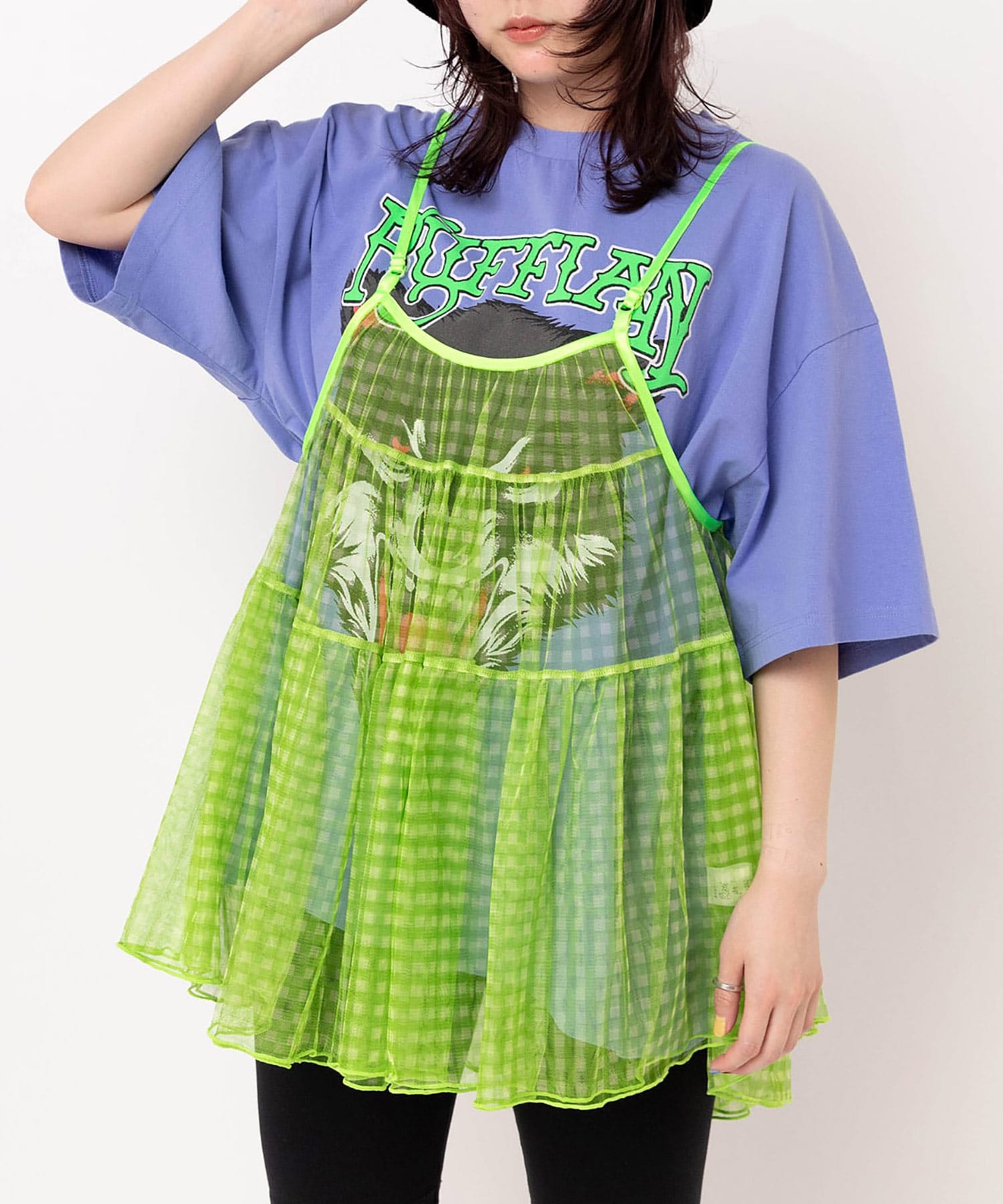 ライムグリーン