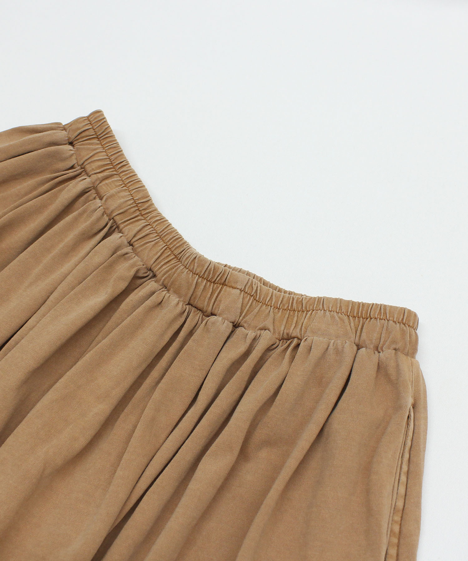 オレンジベージュ