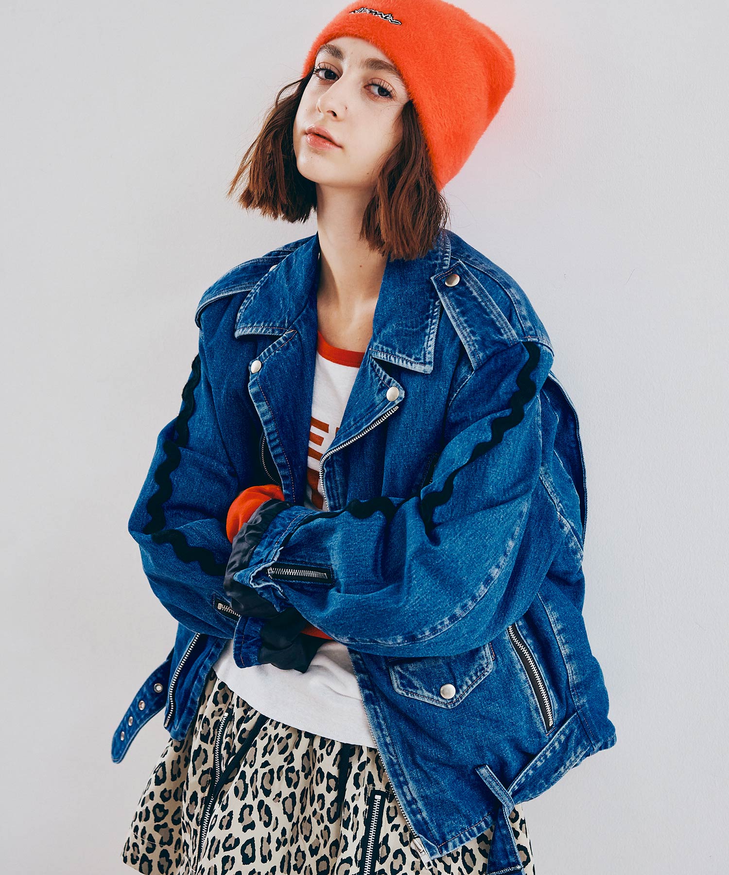 ストーンブラックデニム