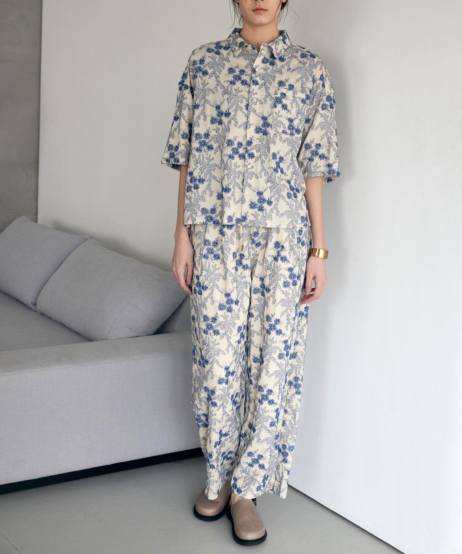 ライトグリーン