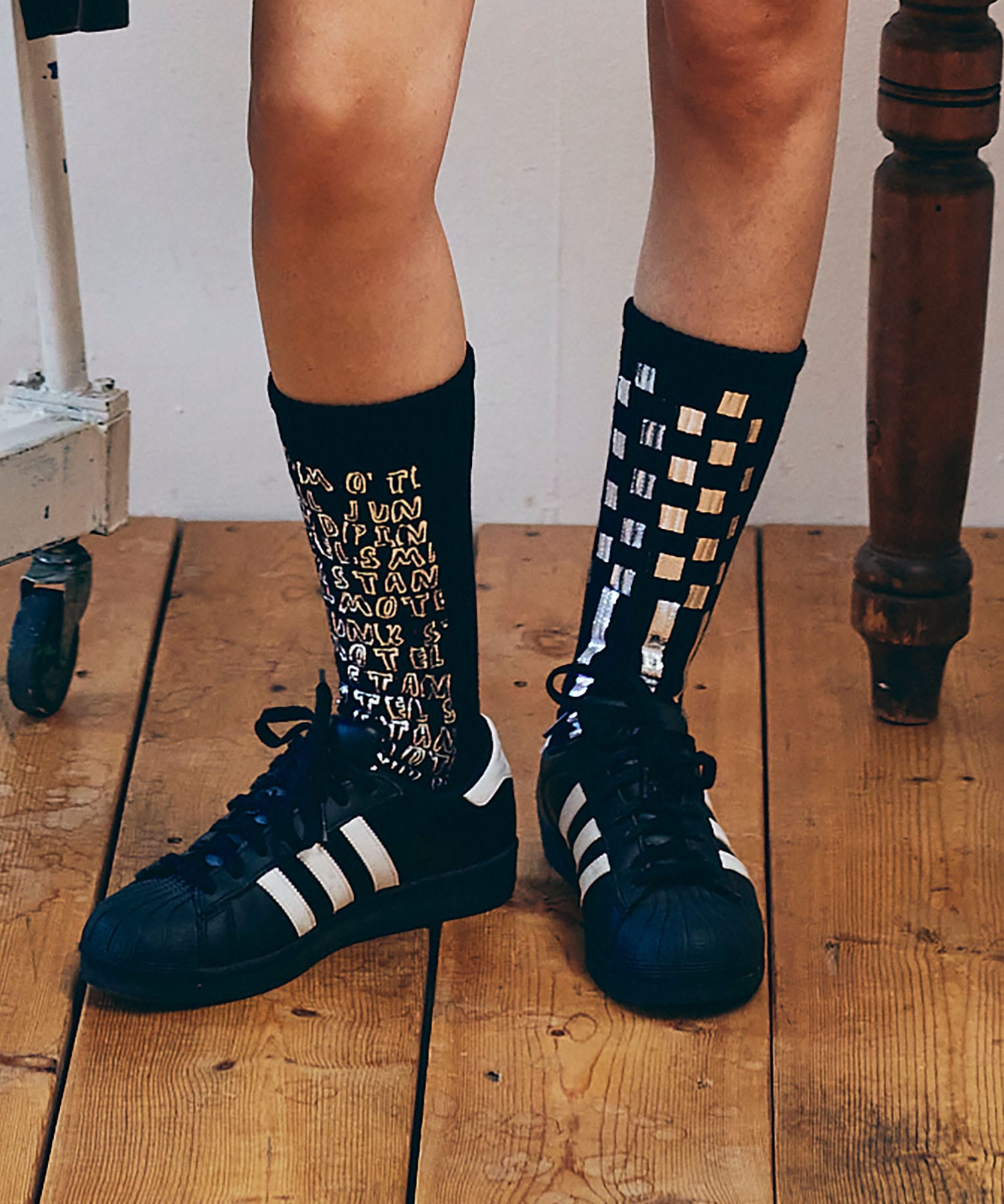 ホワイト×レッドブルー