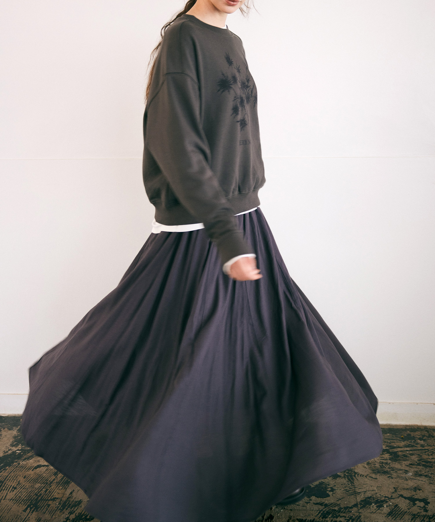 イエローベージュ