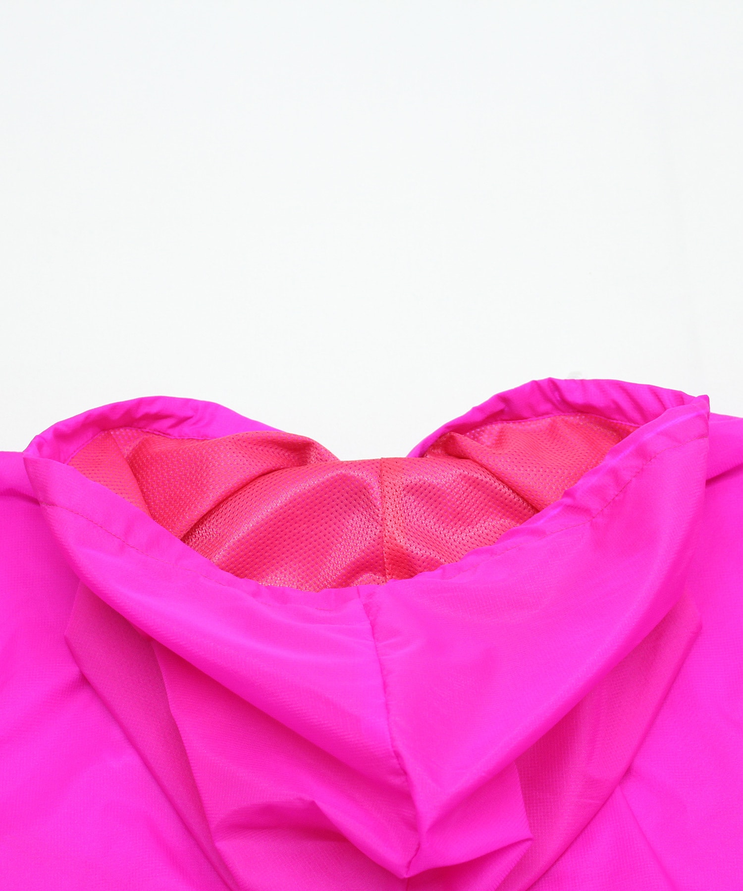 ピンク