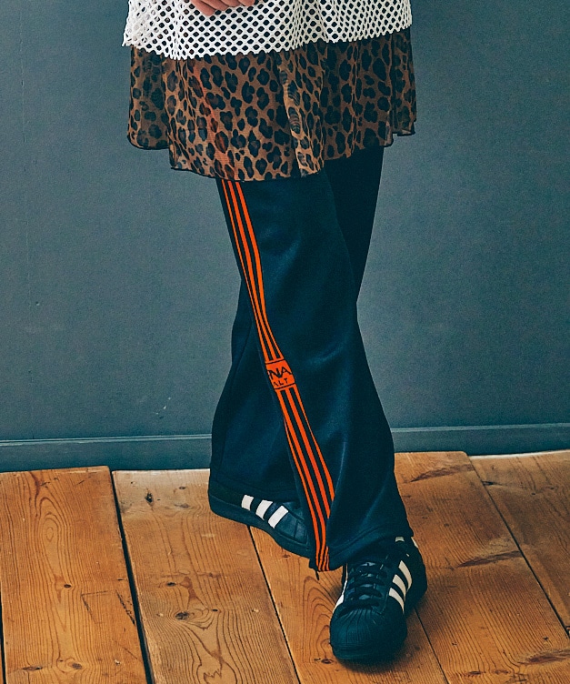 ホワイト/パープル